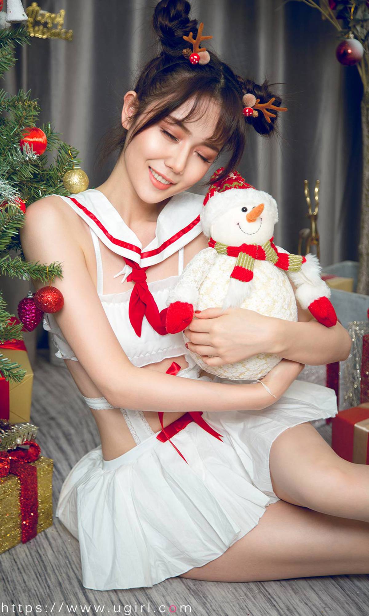 图片[18]-[Ugirls爱尤物] 2019.12.24 No.1679 唐小糖 制服少女圣诞秀 [35P] – 速更版-美库