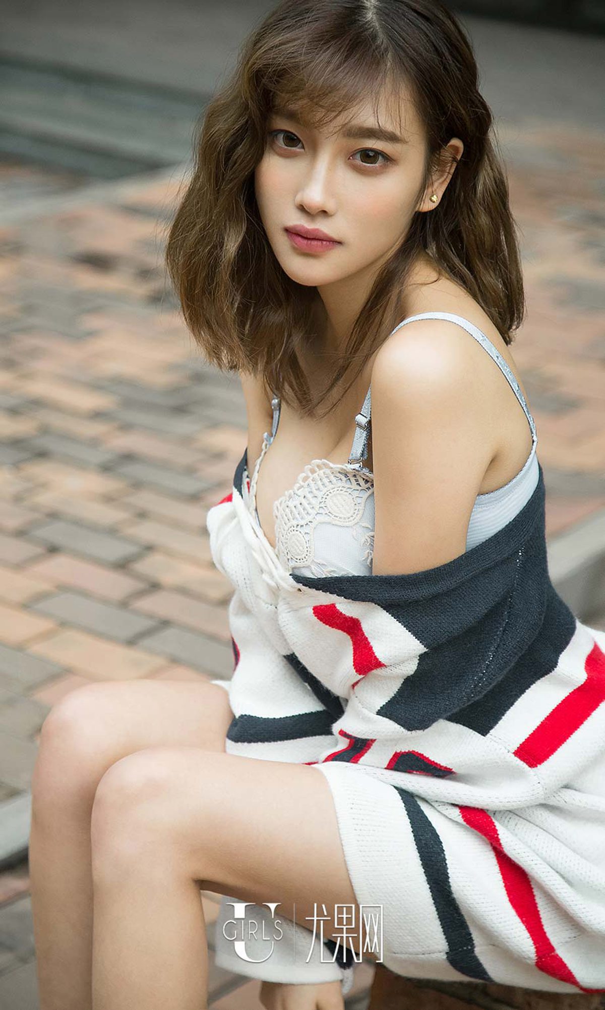 图片[20]-[Ugirls爱尤物] 2020.02.02 No.1719 晨间雨露 杨晨晨 [34P] – 速更版-美库