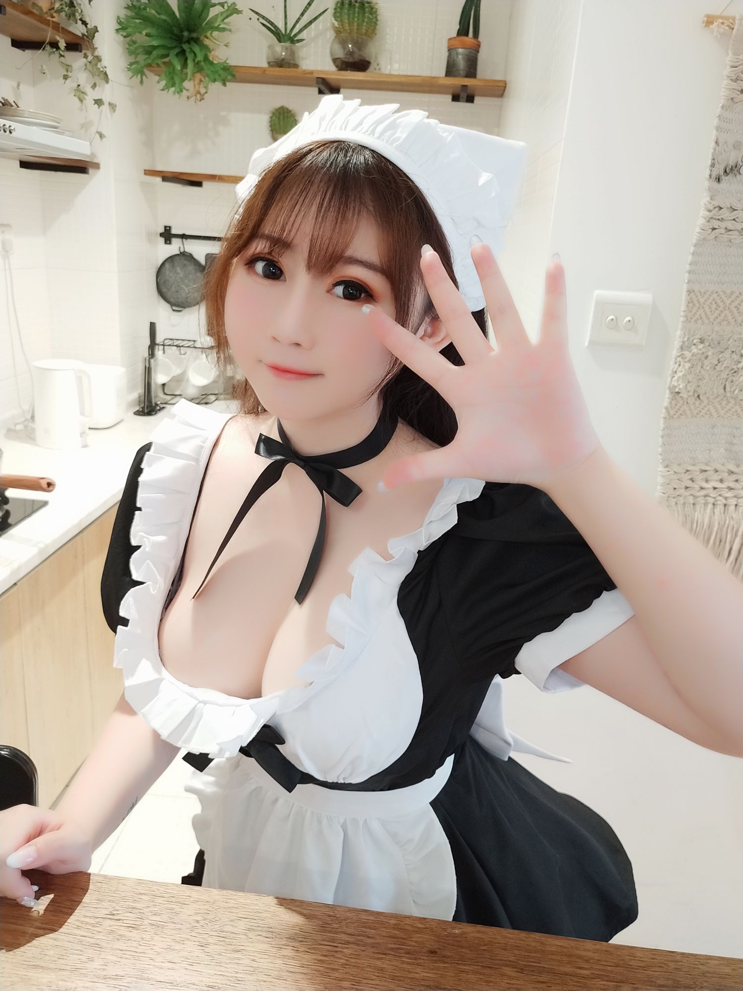 图片[21]-是依酱吖 – 女仆破洞黑丝装[22P] – 速更版-美库