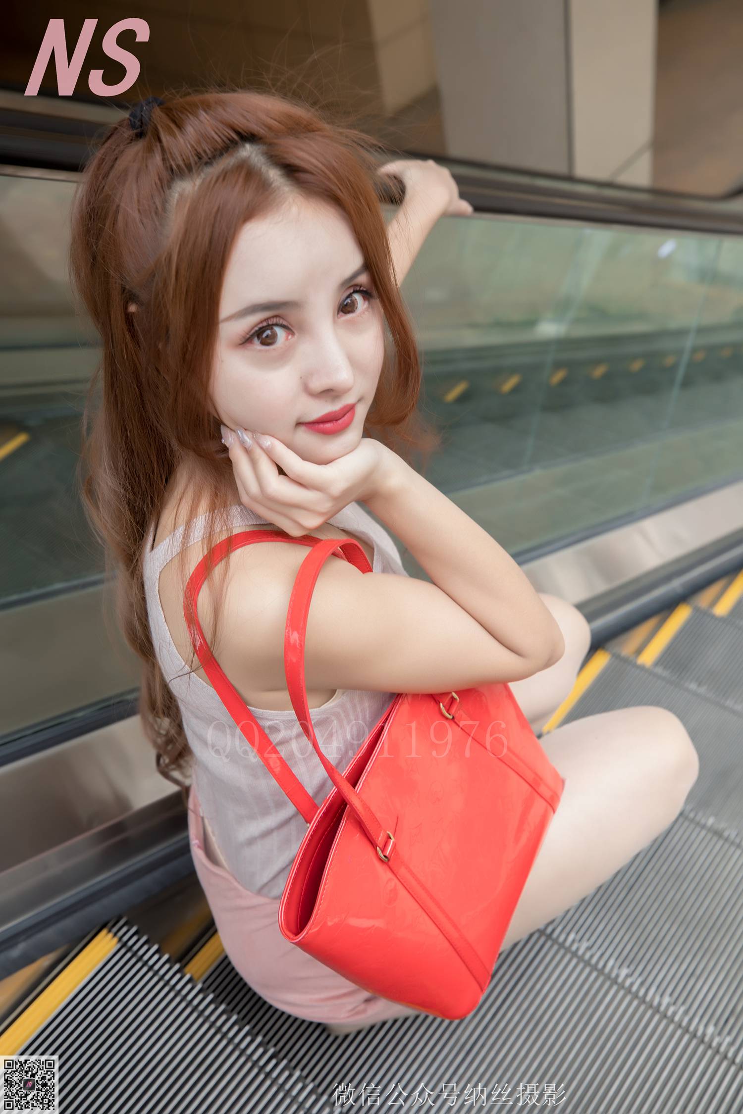 图片[19]-纳丝摄影 NO135 张玲玲商场丝袜约拍 – 速更版-美库