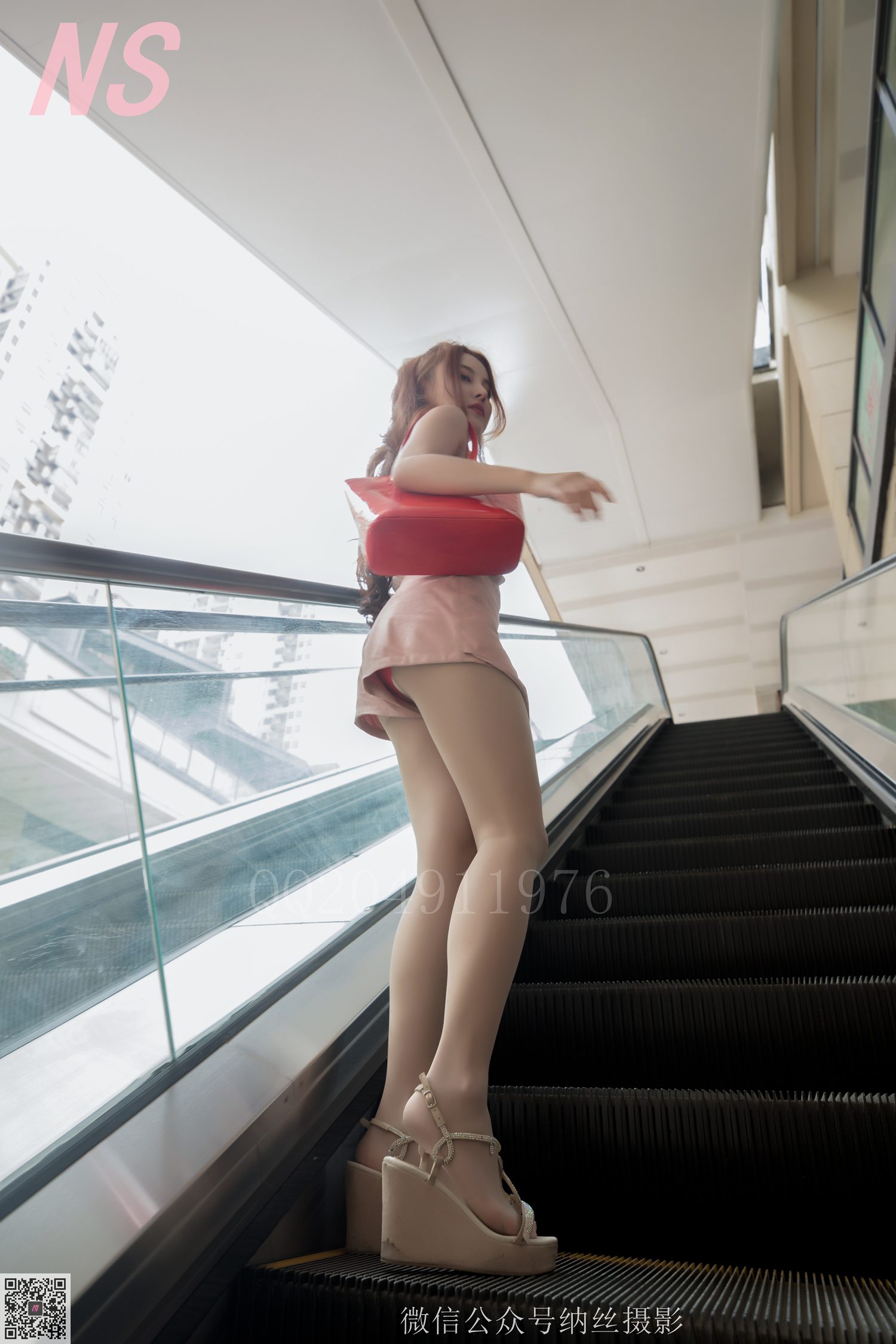图片[21]-纳丝摄影 NO135 张玲玲商场丝袜约拍 – 速更版-美库
