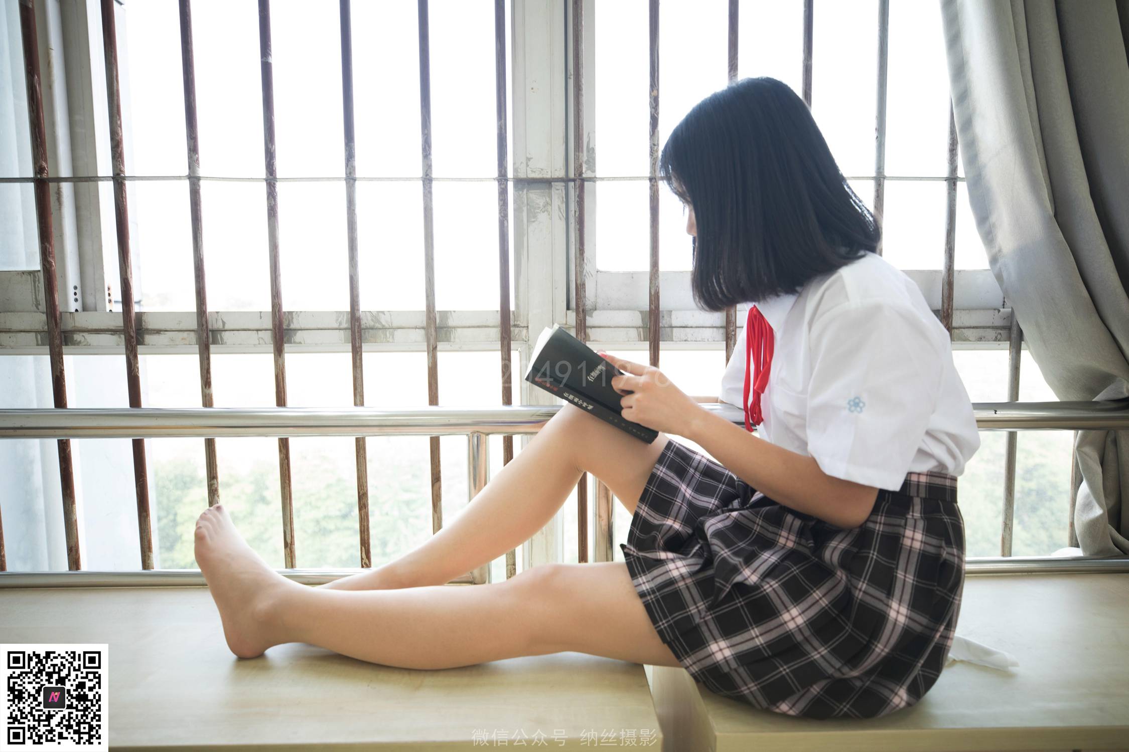 图片[21]-纳丝摄影 NO138 珍珍的毕业季 丝袜搭配帆布鞋 – 速更版-美库