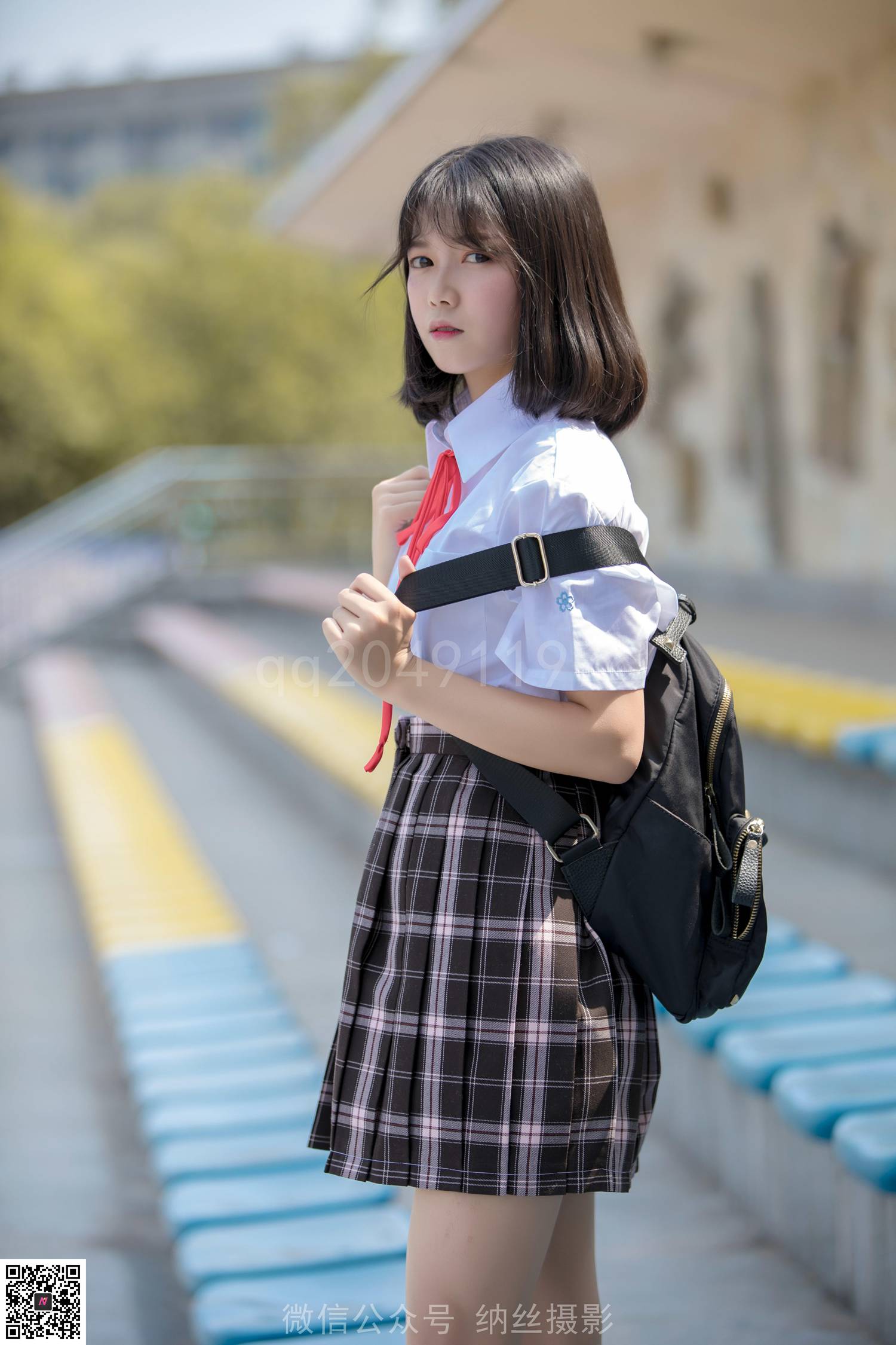 图片[22]-纳丝摄影 NO138 珍珍的毕业季 丝袜搭配帆布鞋 – 速更版-美库