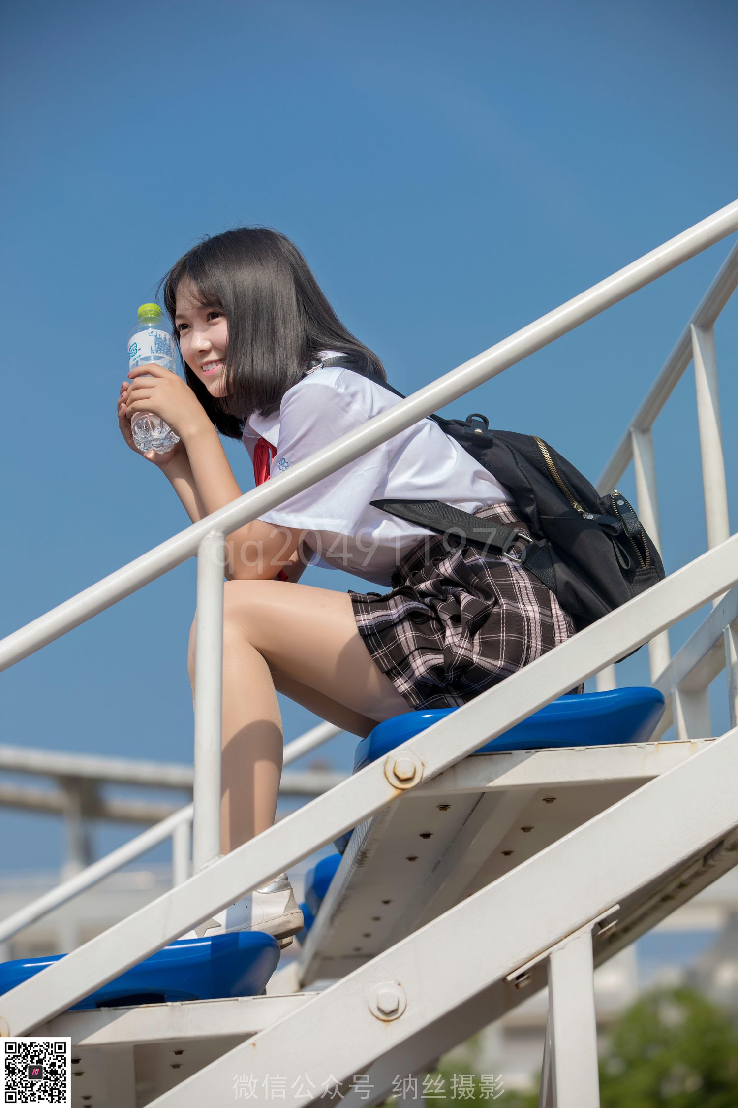 图片[47]-纳丝摄影 NO138 珍珍的毕业季 丝袜搭配帆布鞋 – 速更版-美库