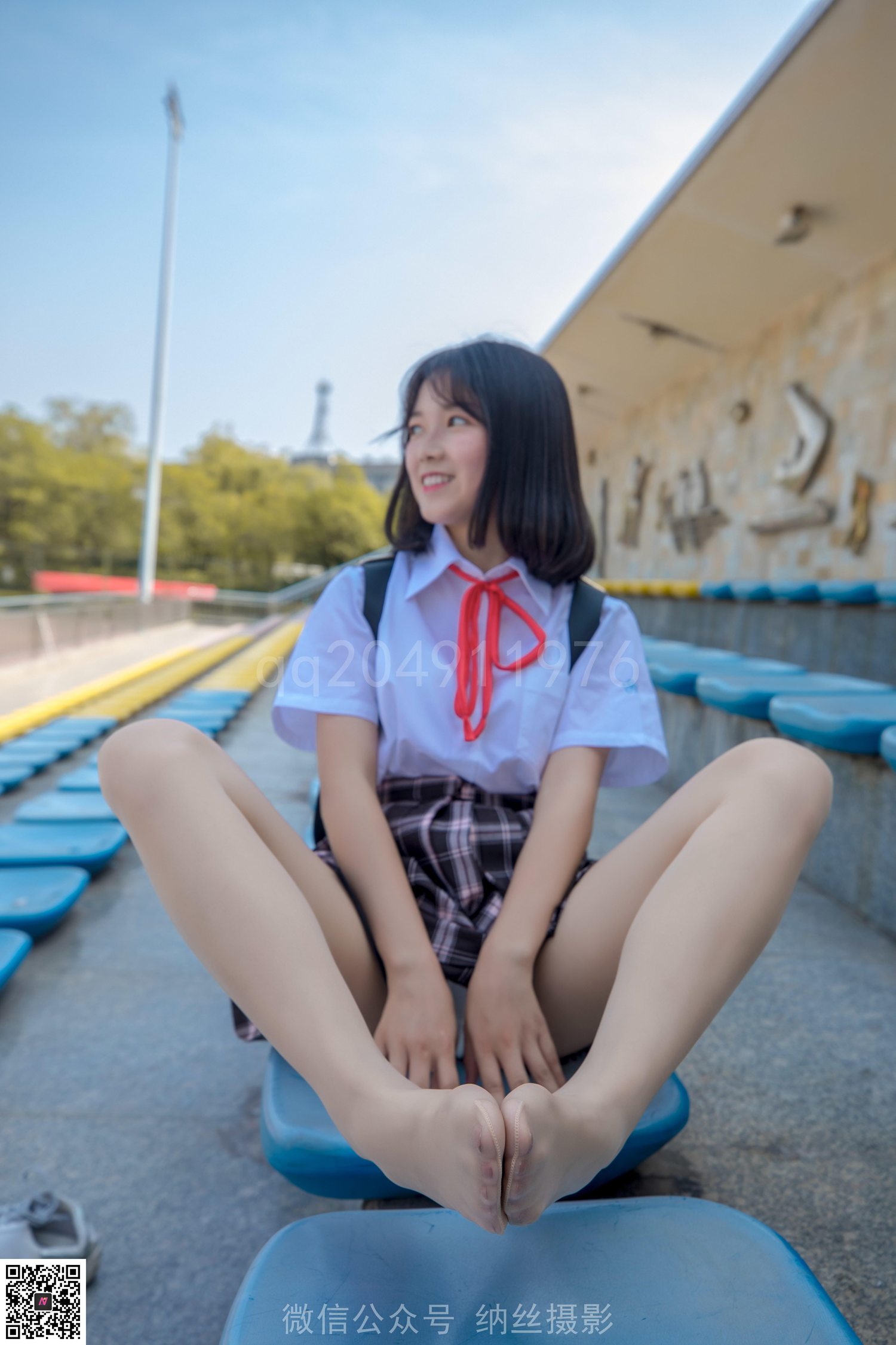 图片[49]-纳丝摄影 NO138 珍珍的毕业季 丝袜搭配帆布鞋 – 速更版-美库