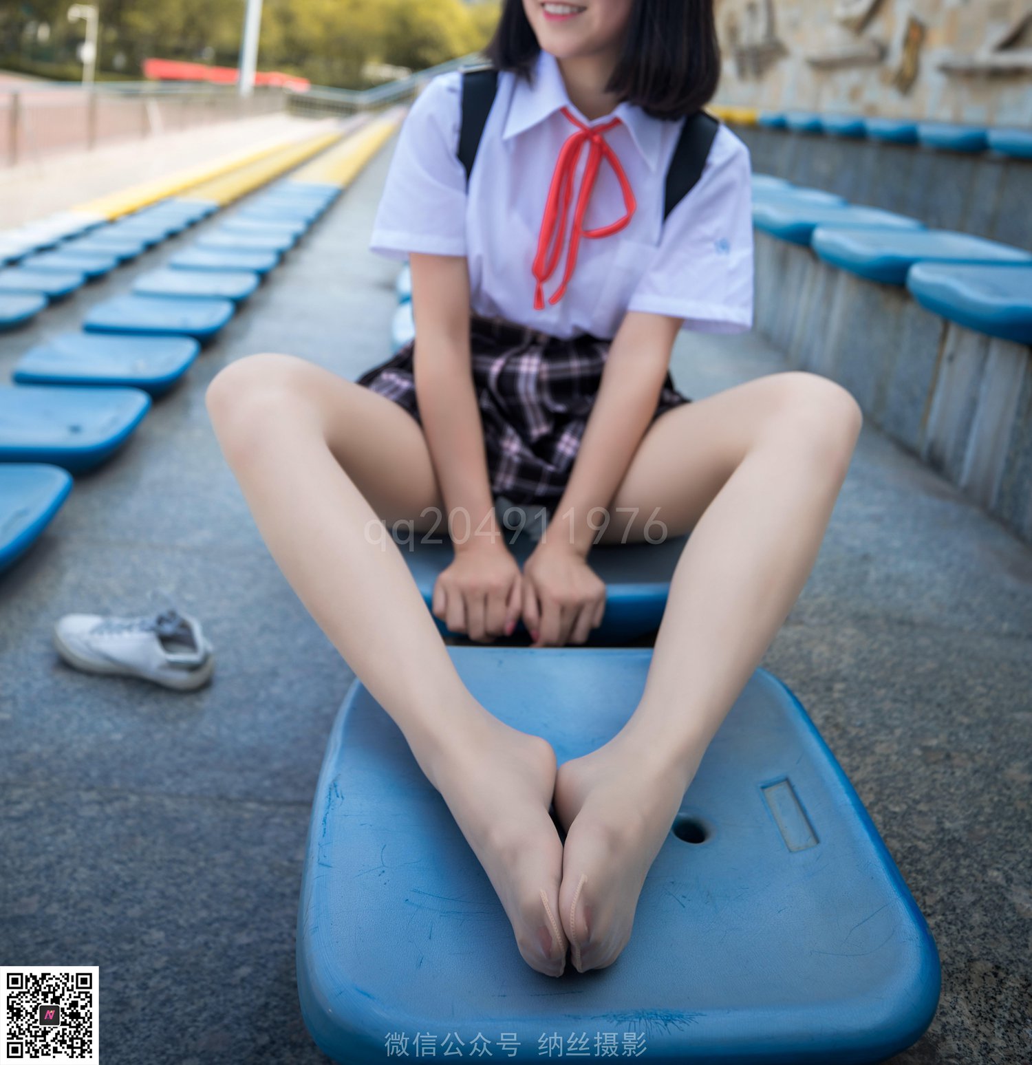 图片[50]-纳丝摄影 NO138 珍珍的毕业季 丝袜搭配帆布鞋 – 速更版-美库