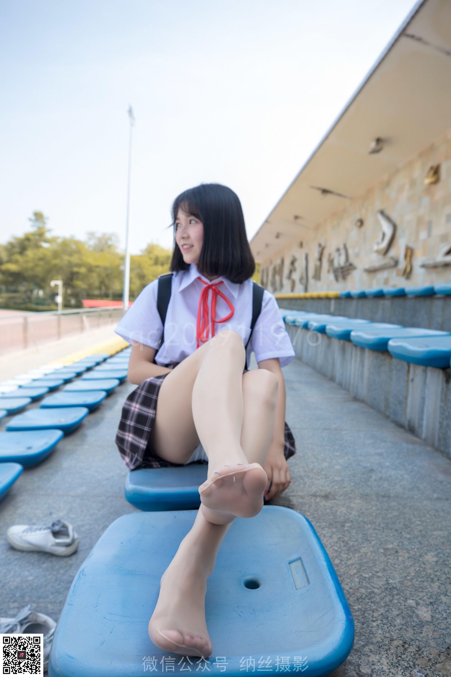 图片[56]-纳丝摄影 NO138 珍珍的毕业季 丝袜搭配帆布鞋 – 速更版-美库