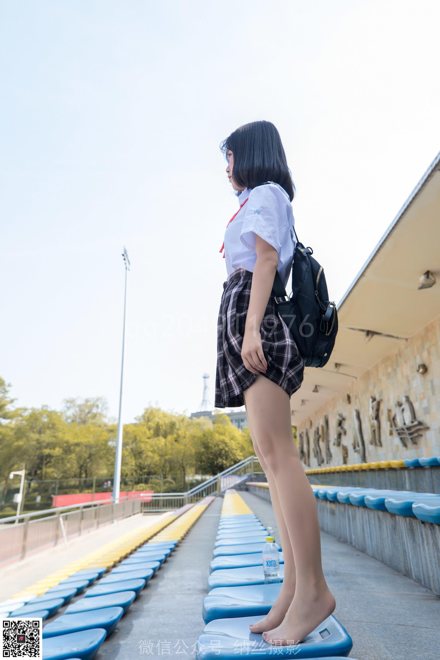 图片[61]-纳丝摄影 NO138 珍珍的毕业季 丝袜搭配帆布鞋 – 速更版-美库