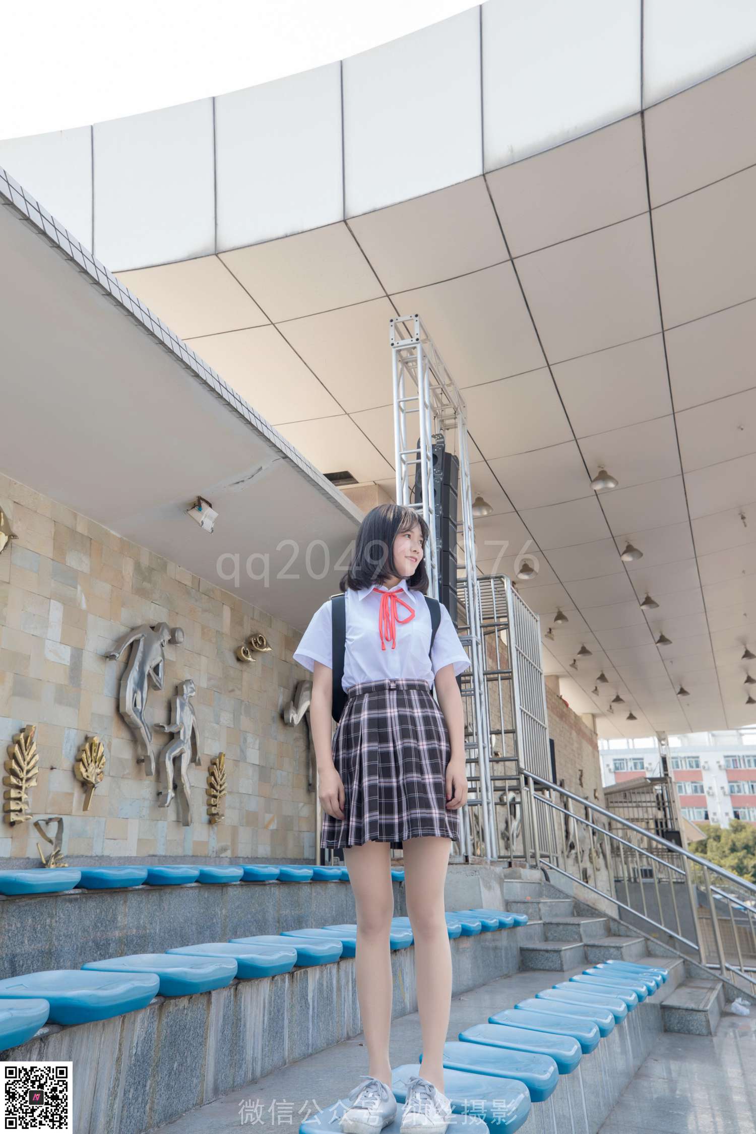 图片[64]-纳丝摄影 NO138 珍珍的毕业季 丝袜搭配帆布鞋 – 速更版-美库