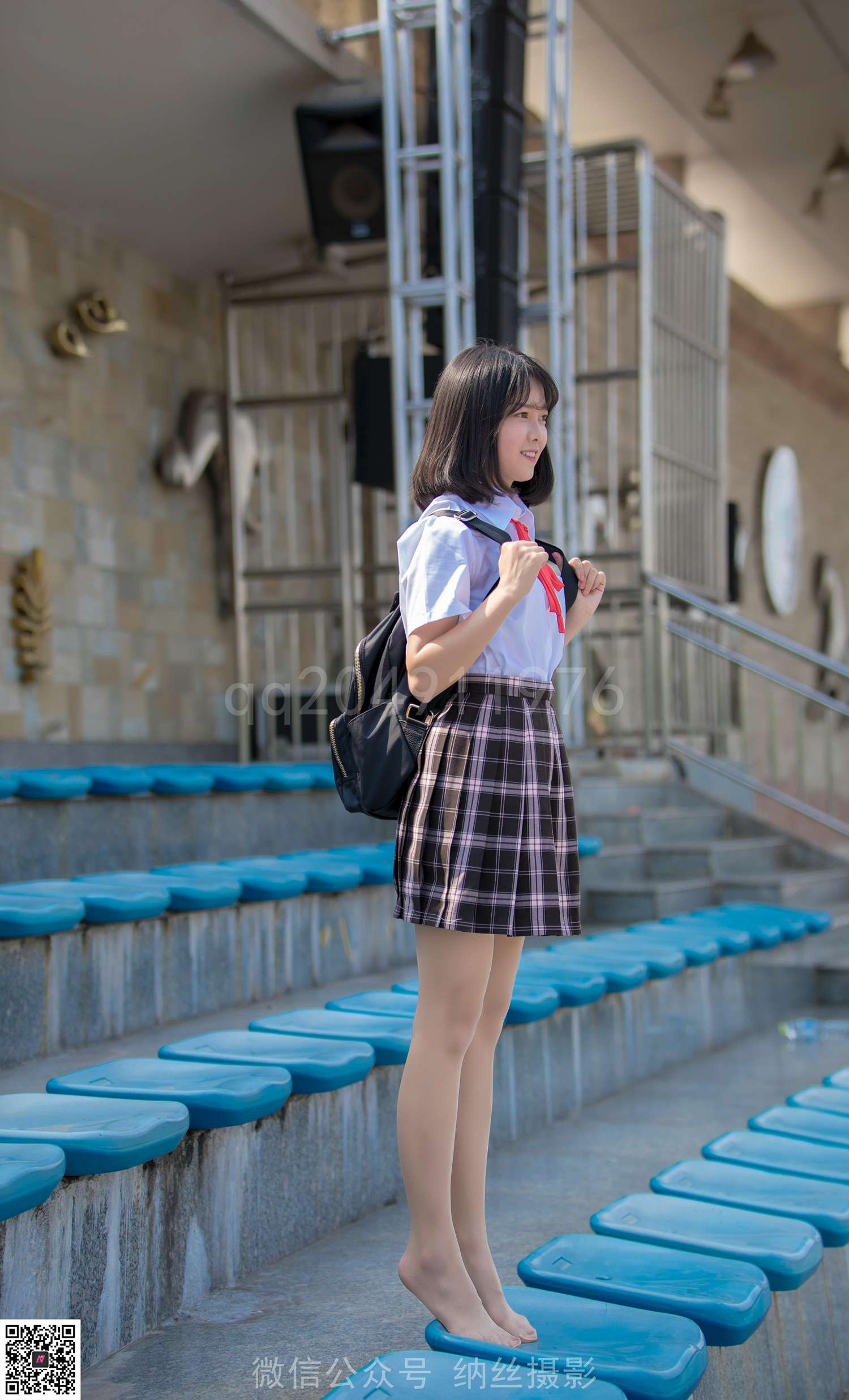 图片[70]-纳丝摄影 NO138 珍珍的毕业季 丝袜搭配帆布鞋 – 速更版-美库
