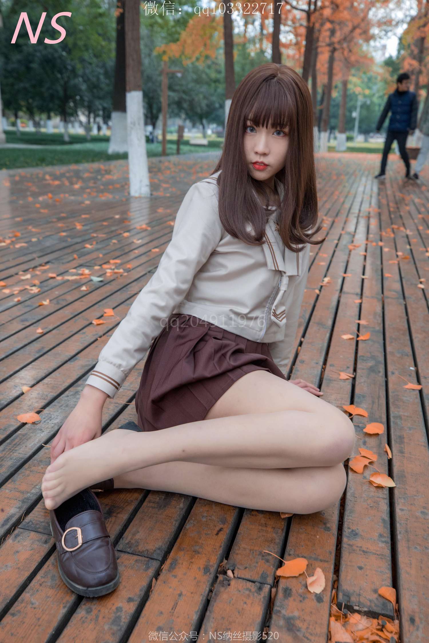 图片[33]-纳丝摄影 NO169 枫的花季丝袜 – 速更版-美库