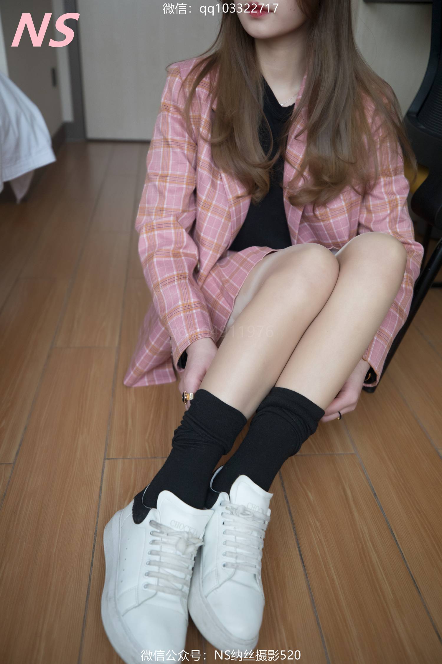 图片[58]-纳丝摄影 NO179 画画 高光丝袜 – 速更版-美库