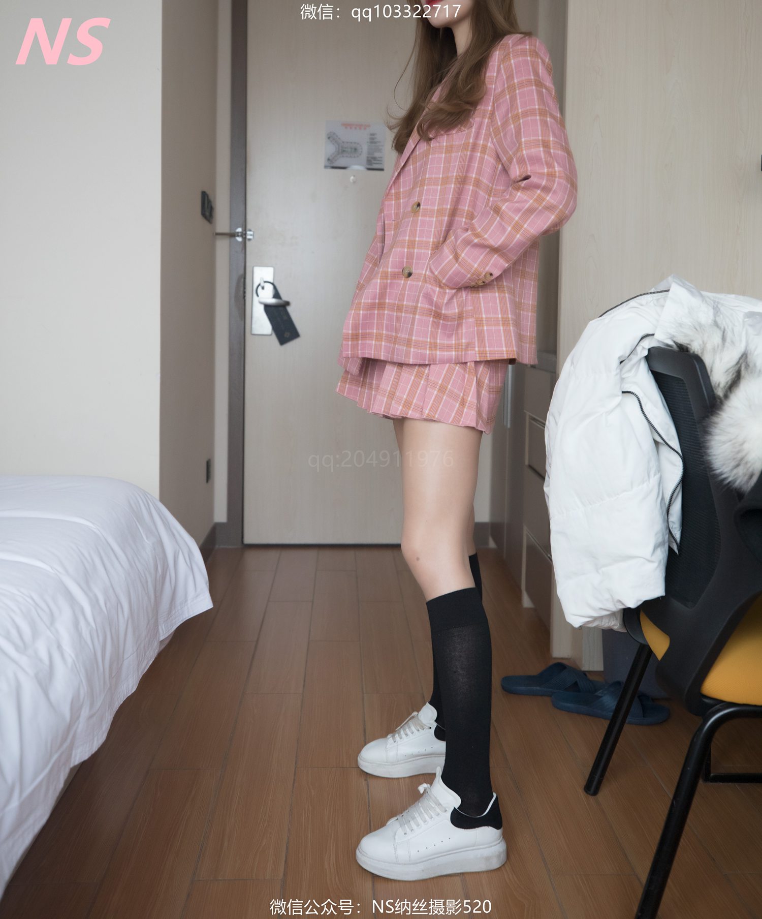 图片[64]-纳丝摄影 NO179 画画 高光丝袜 – 速更版-美库