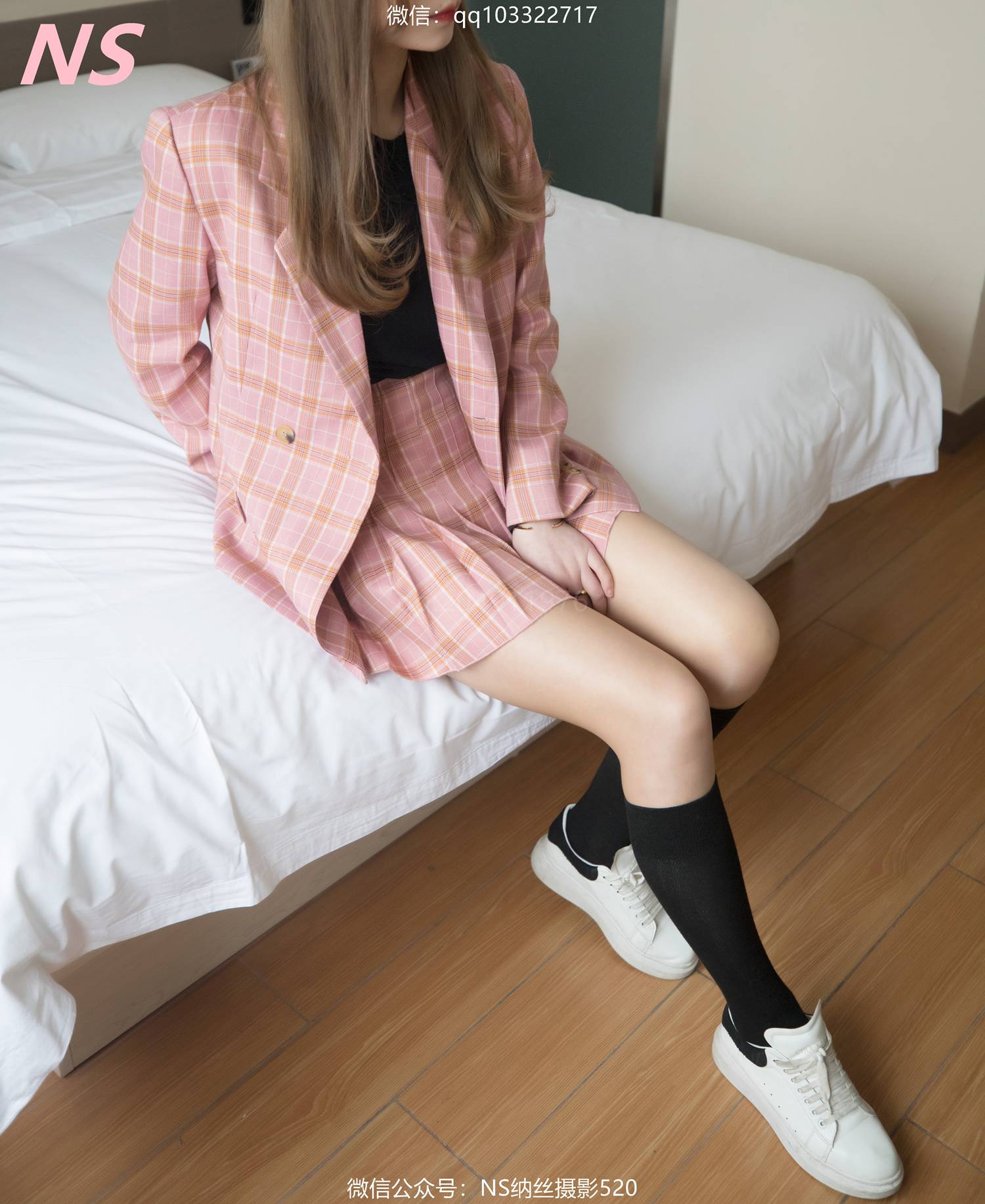 图片[65]-纳丝摄影 NO179 画画 高光丝袜 – 速更版-美库