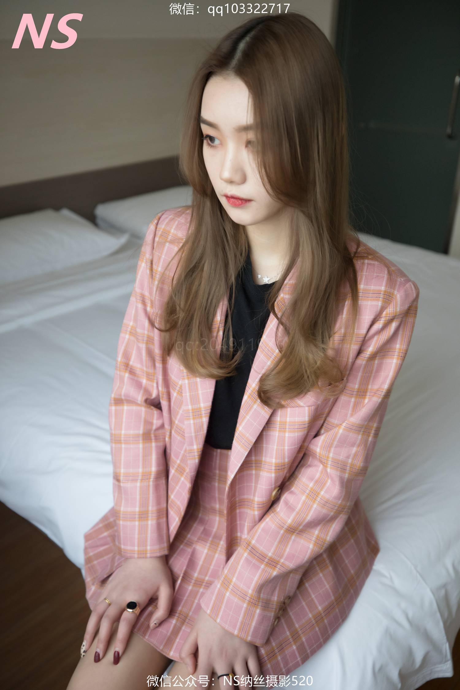 图片[68]-纳丝摄影 NO179 画画 高光丝袜 – 速更版-美库