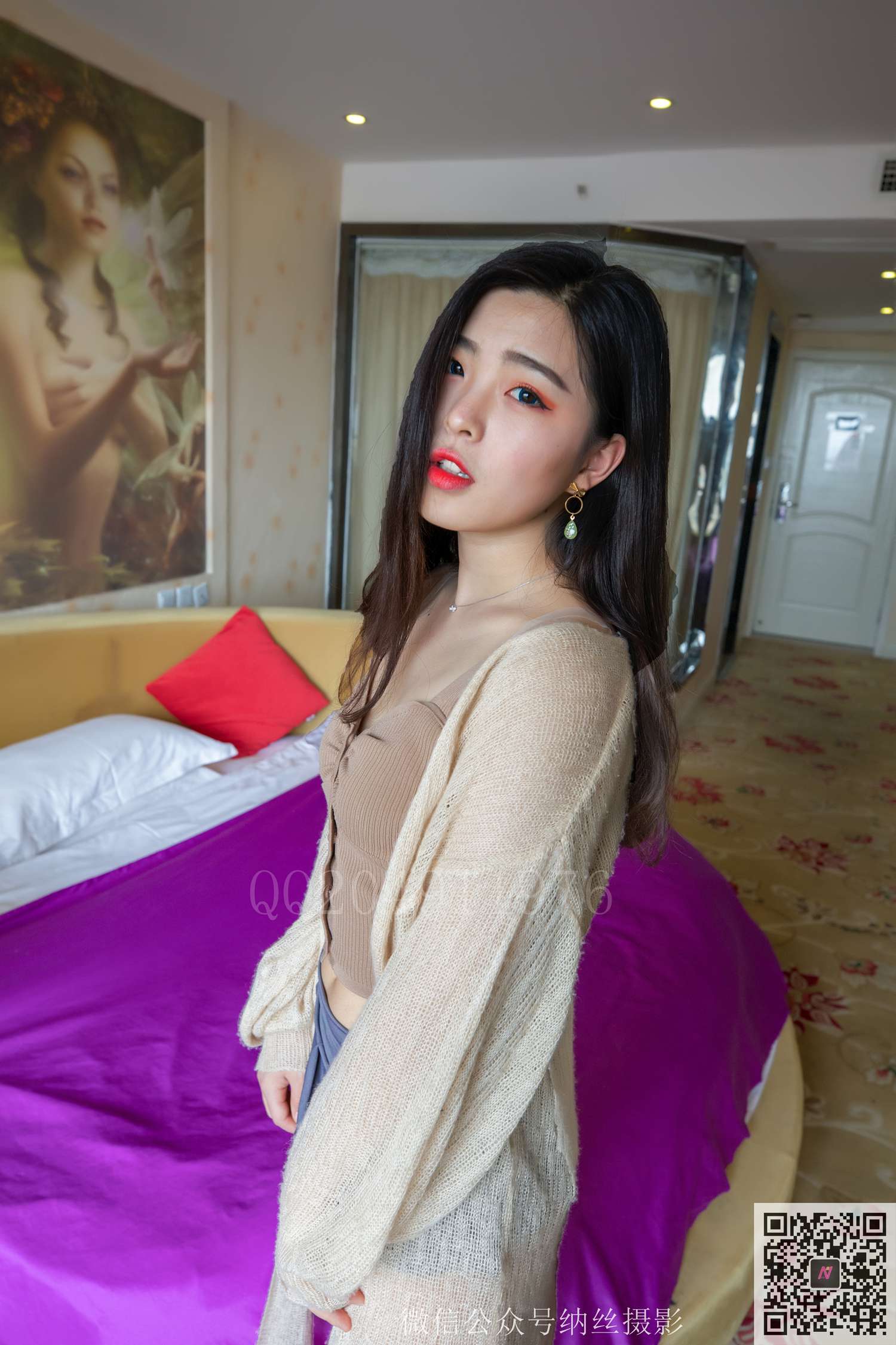 图片[41]-纳丝摄影 NO182 帆帆 情趣圆床上的肉丝美腿 – 速更版-美库