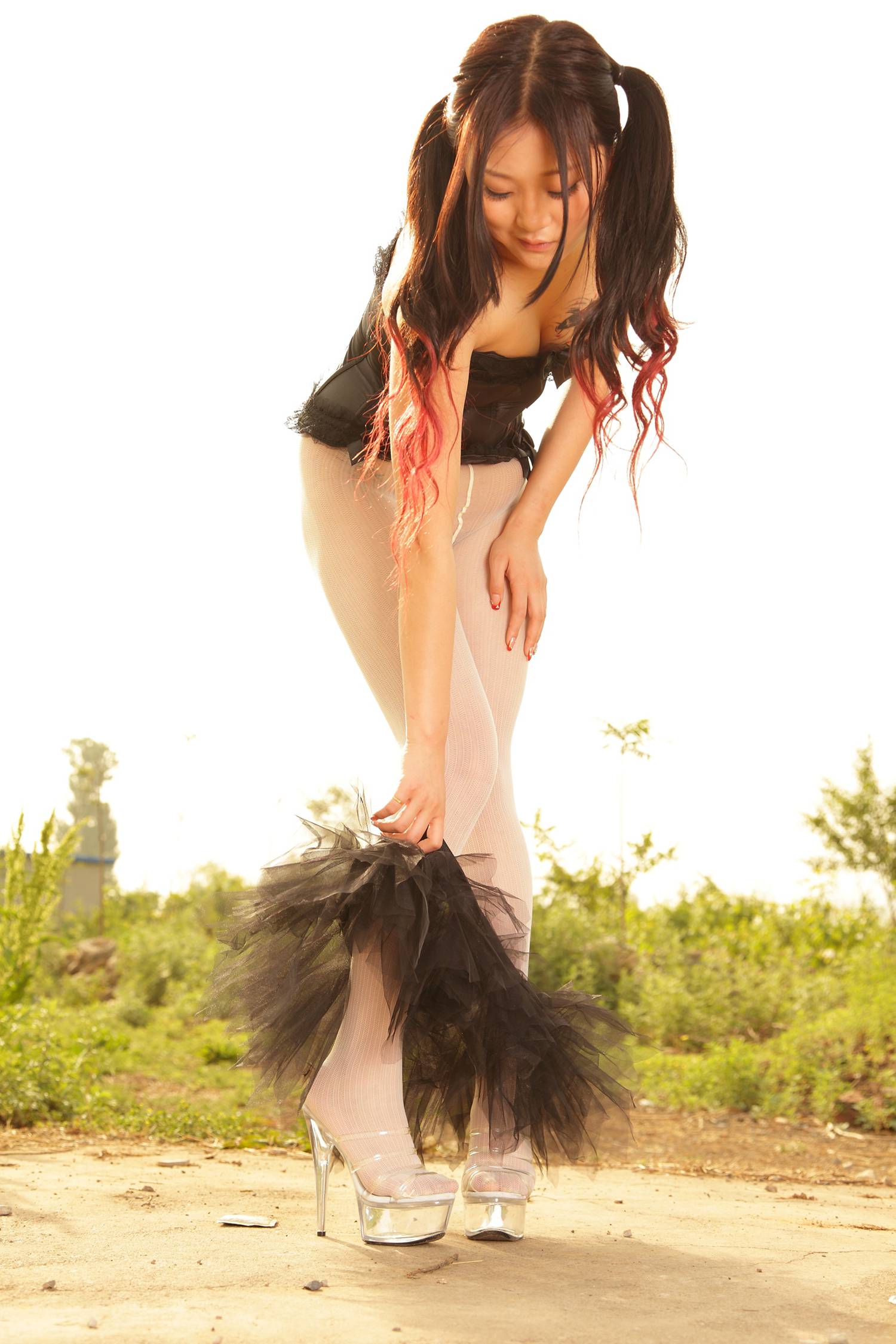 图片[24]-[AISS爱丝]写真 NO.010 古堡媚丝[99P] – 速更版-美库