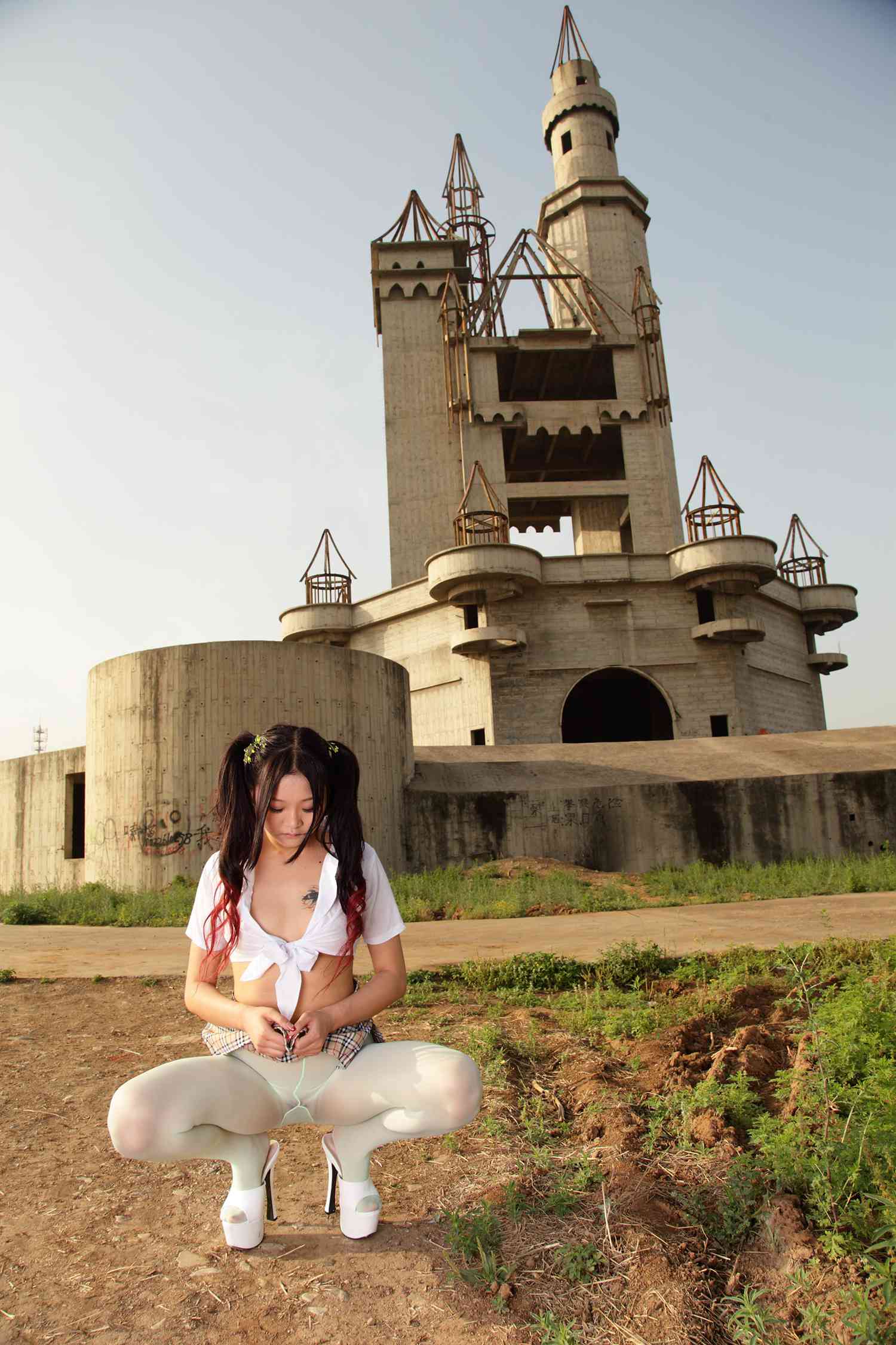 图片[23]-[AISS爱丝]写真 NO.012 我爱穿丝袜，我也爱旅行，更爱只穿丝袜去旅行[70P] – 速更版-美库