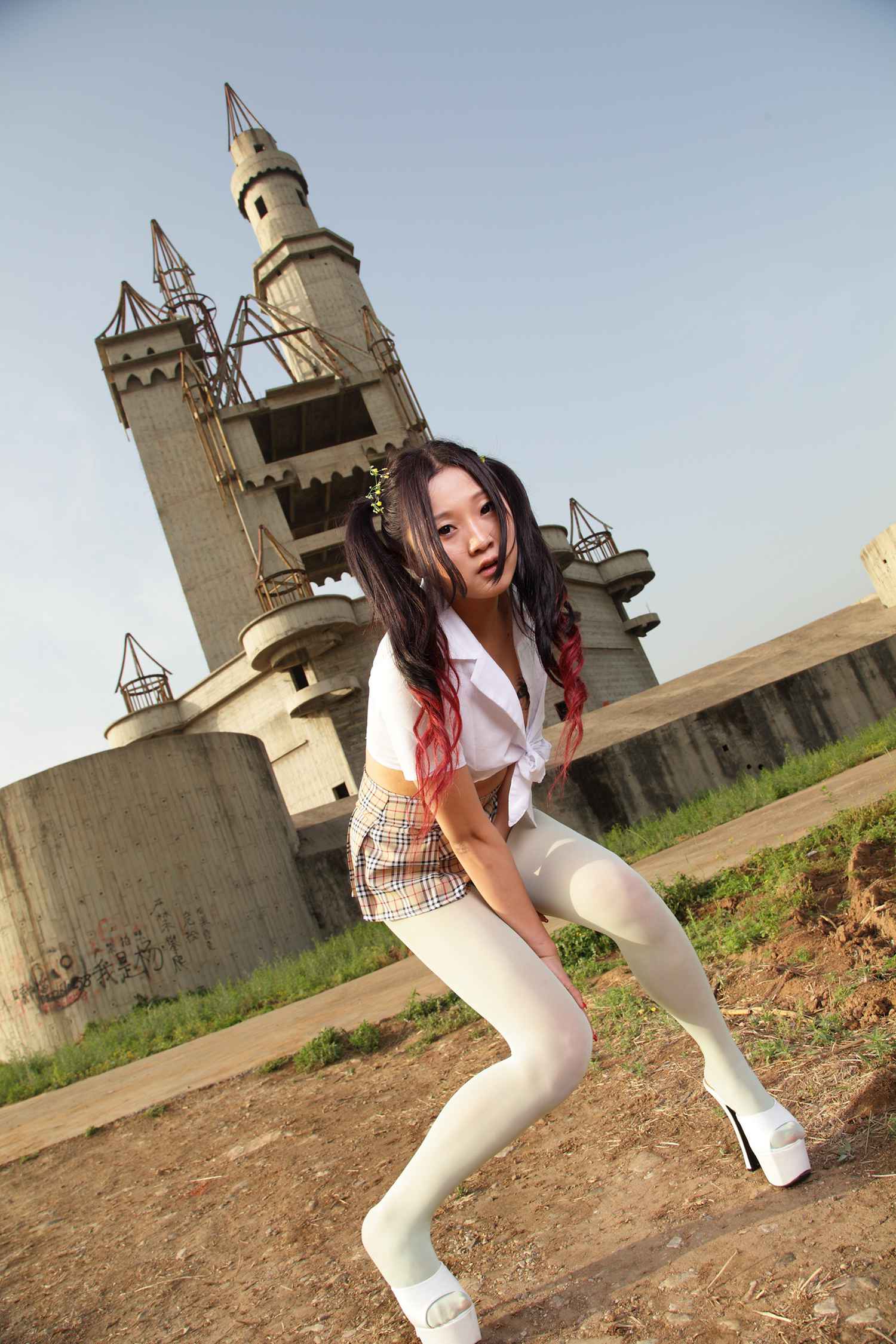 图片[25]-[AISS爱丝]写真 NO.012 我爱穿丝袜，我也爱旅行，更爱只穿丝袜去旅行[70P] – 速更版-美库