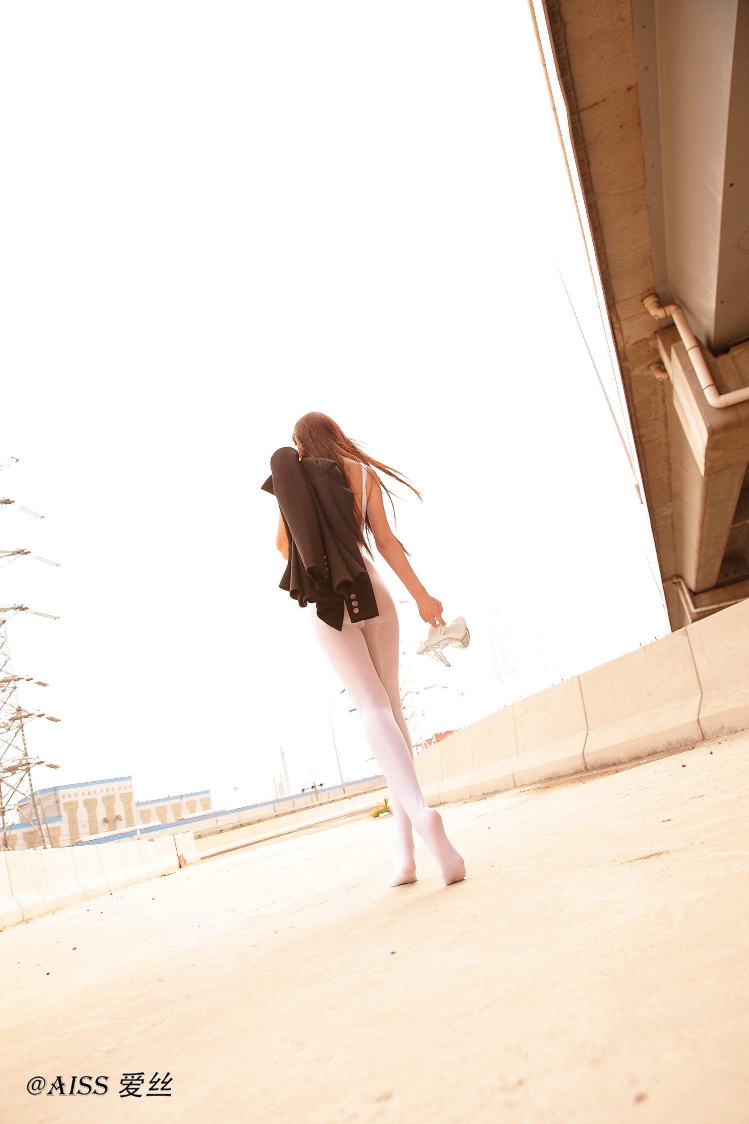 图片[19]-[AISS爱丝]写真 NO.027 公路魅影[28P] – 速更版-美库