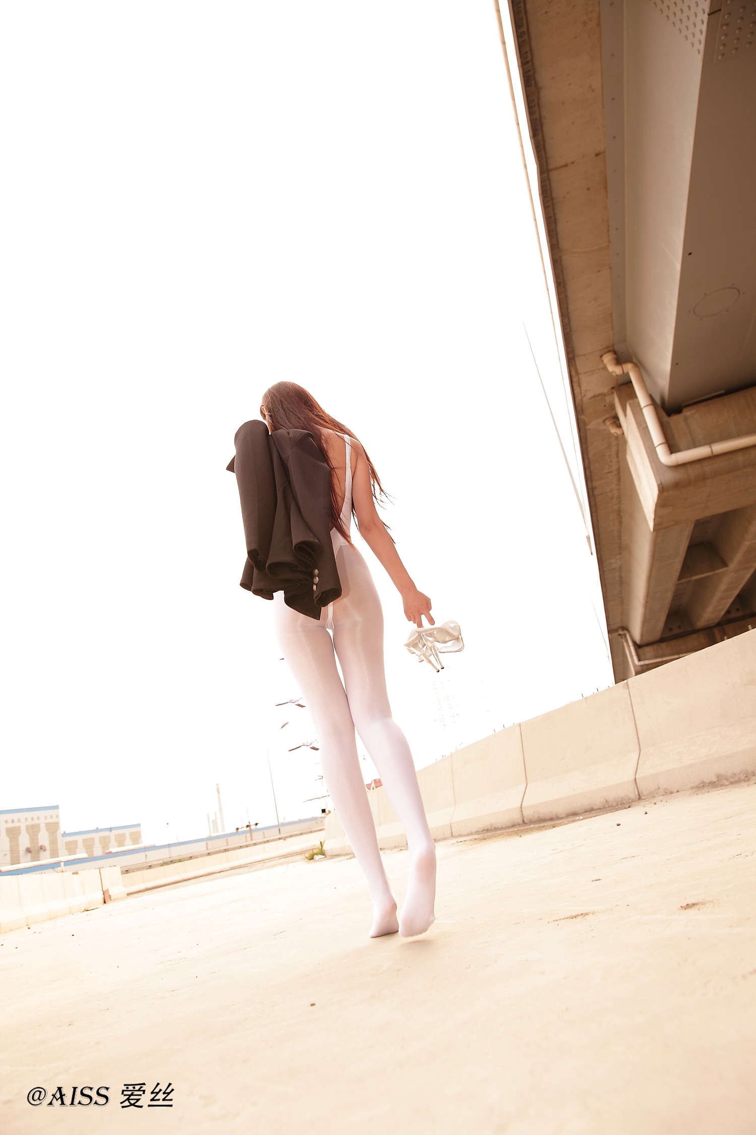 图片[21]-[AISS爱丝]写真 NO.027 公路魅影[28P] – 速更版-美库