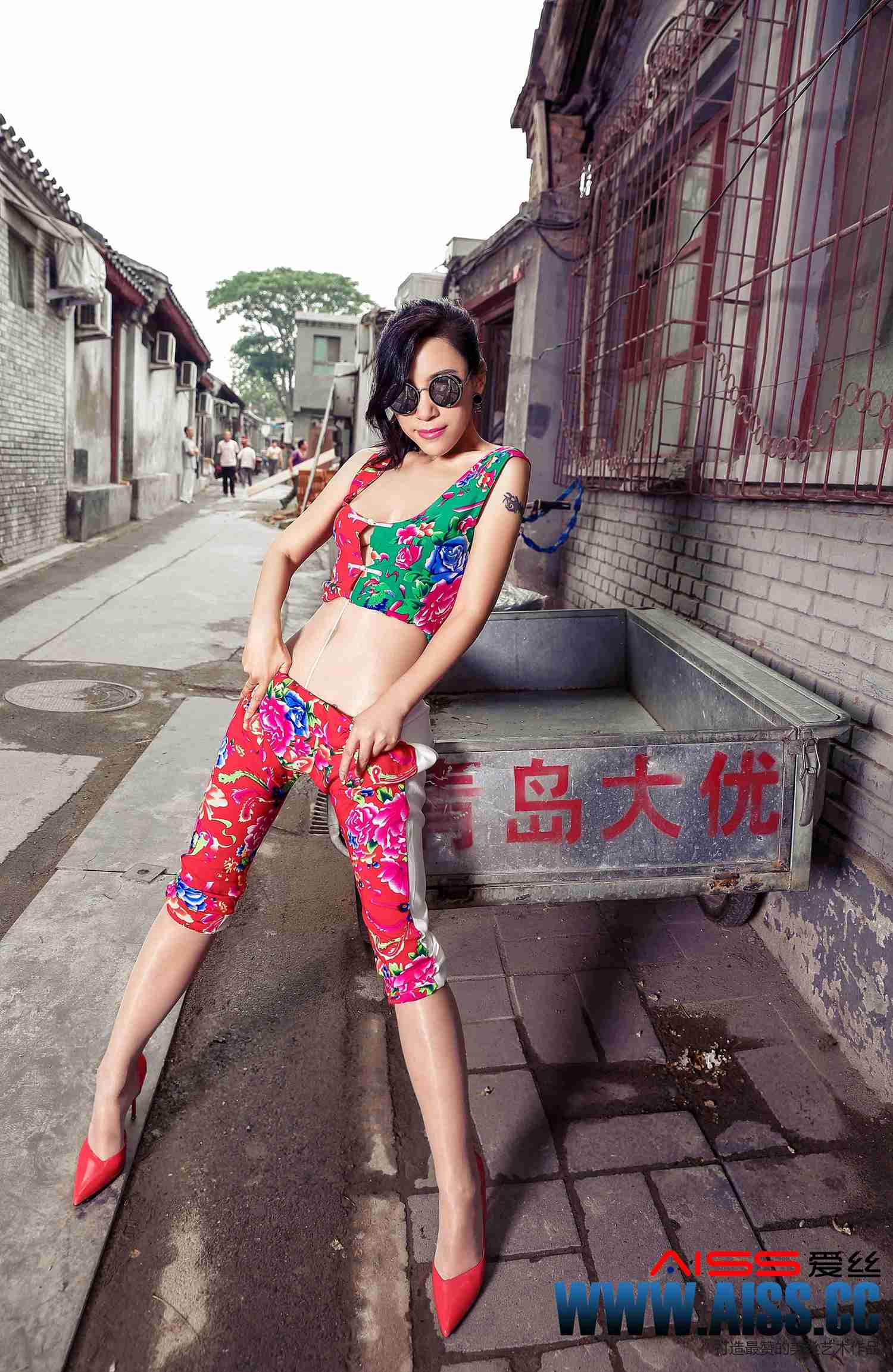 图片[39]-[AISS爱丝]写真 NO.060 巷陌[63P] – 速更版-美库