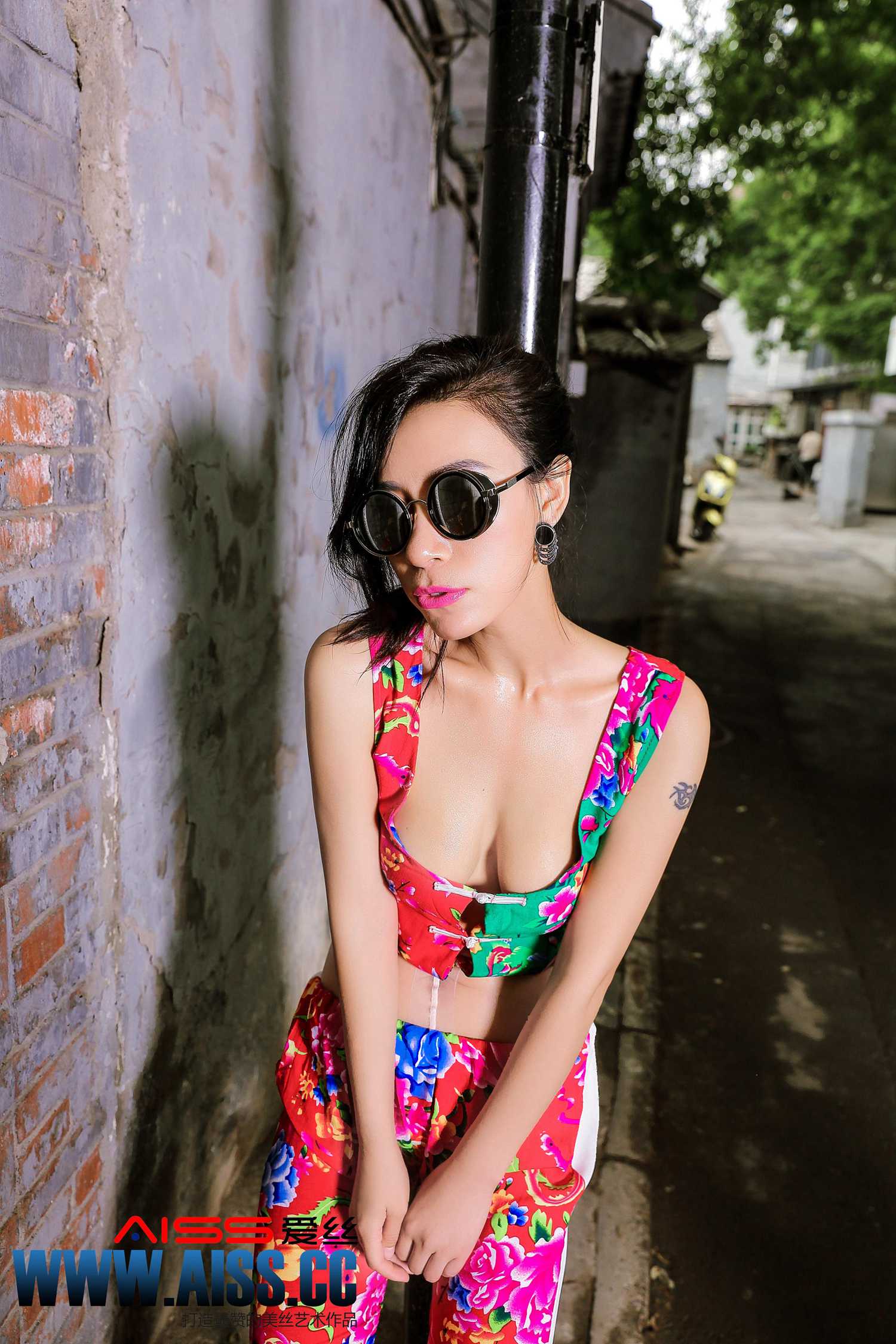 图片[42]-[AISS爱丝]写真 NO.060 巷陌[63P] – 速更版-美库