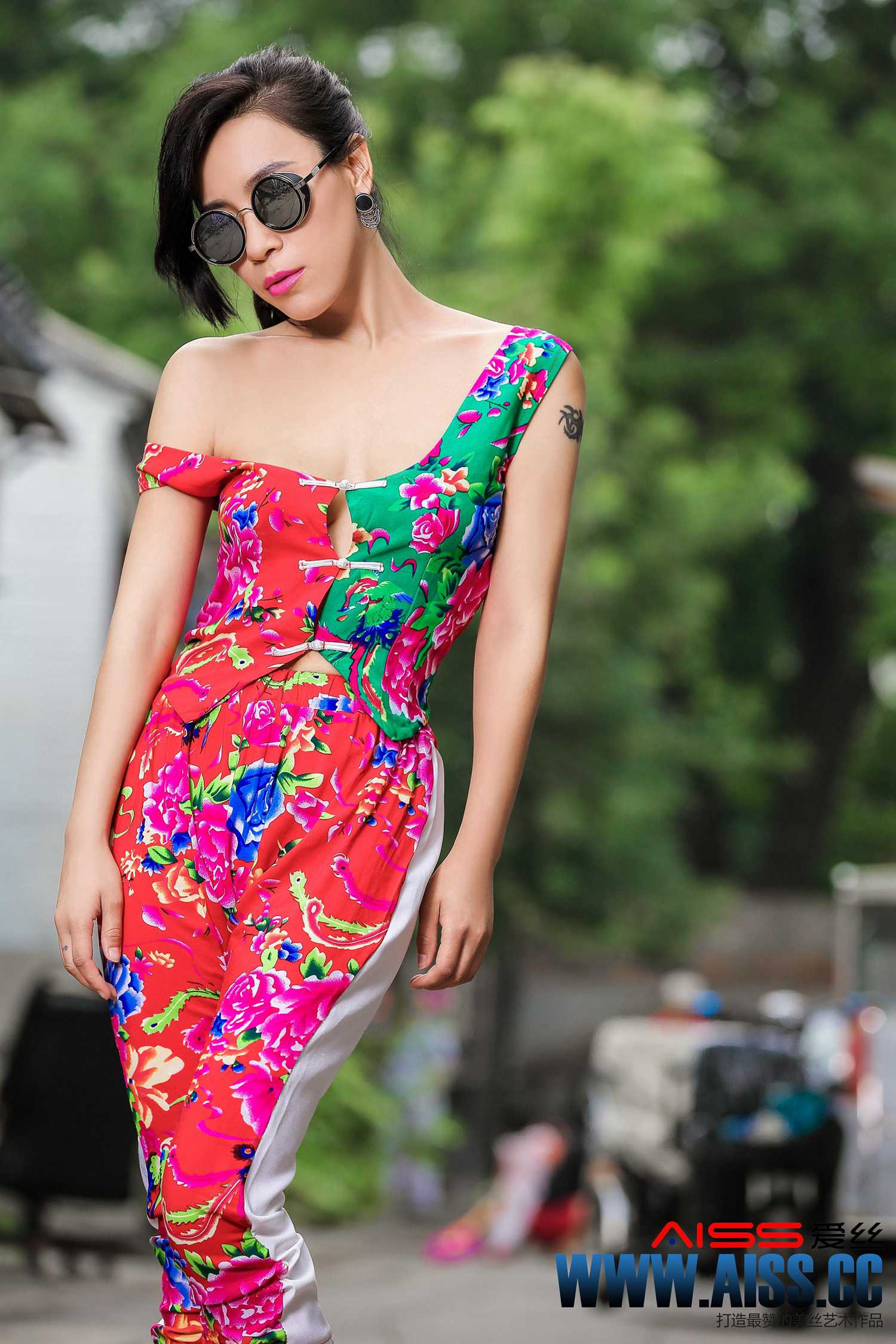 图片[52]-[AISS爱丝]写真 NO.060 巷陌[63P] – 速更版-美库