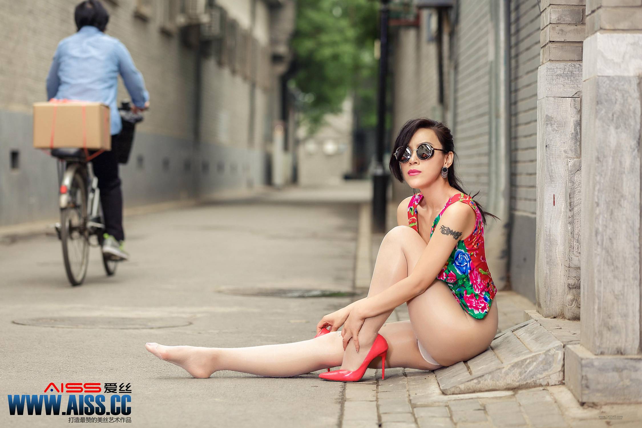 图片[53]-[AISS爱丝]写真 NO.060 巷陌[63P] – 速更版-美库