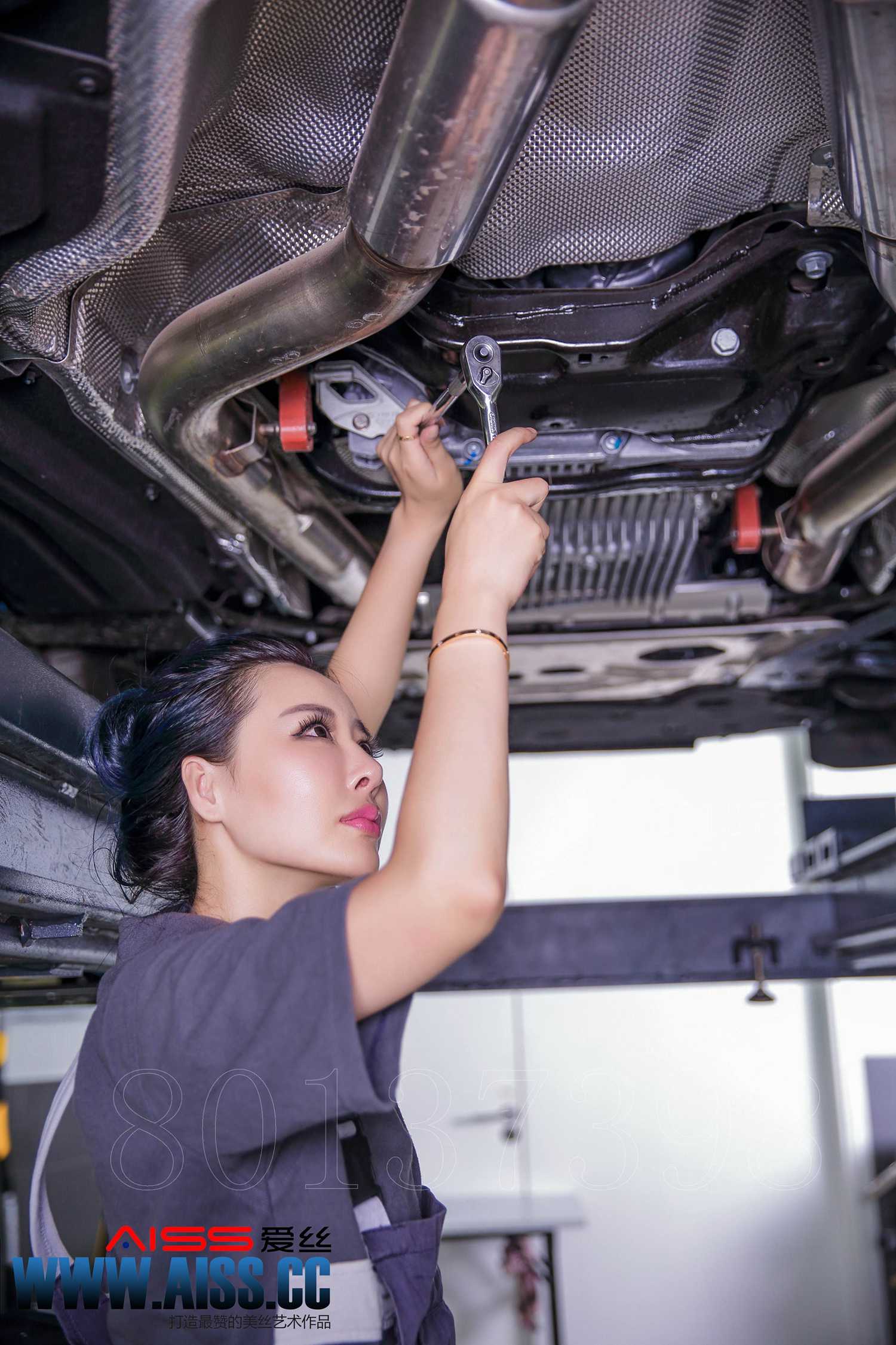 图片[73]-[AISS爱丝]写真 NO.061 紧急维修[80P] – 速更版-美库