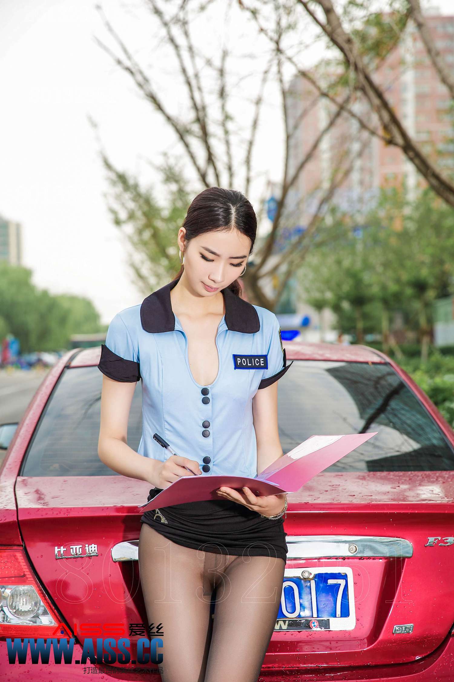 图片[12]-[AISS爱丝]写真 NO.062 长腿女警[64P] – 速更版-美库