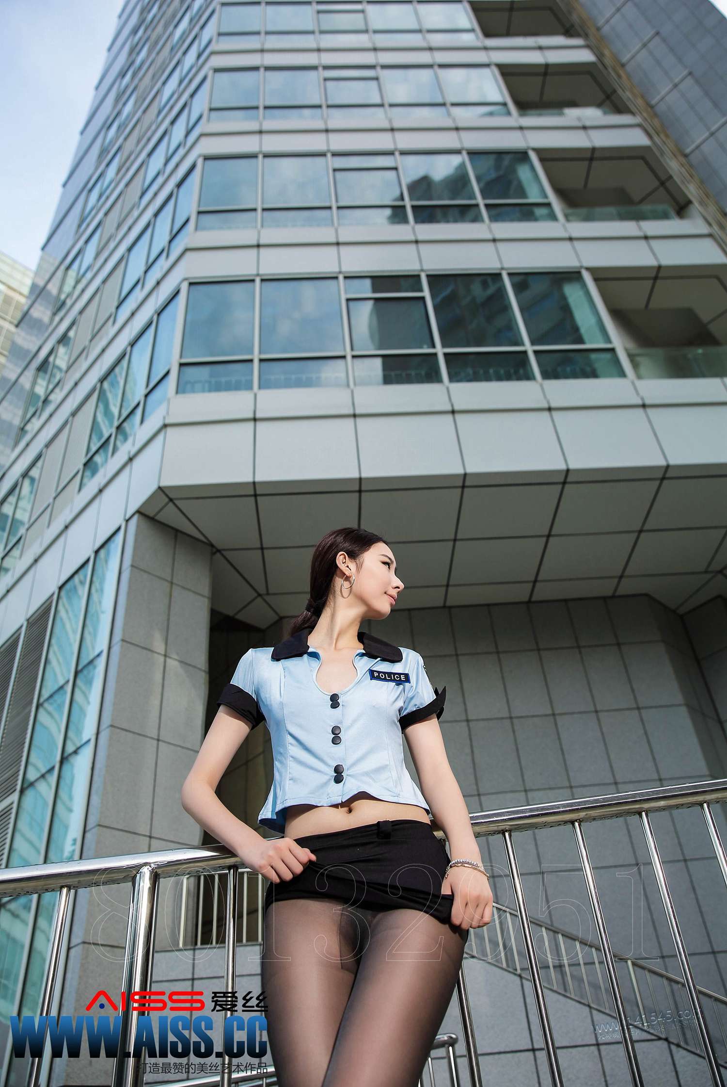 图片[52]-[AISS爱丝]写真 NO.062 长腿女警[64P] – 速更版-美库