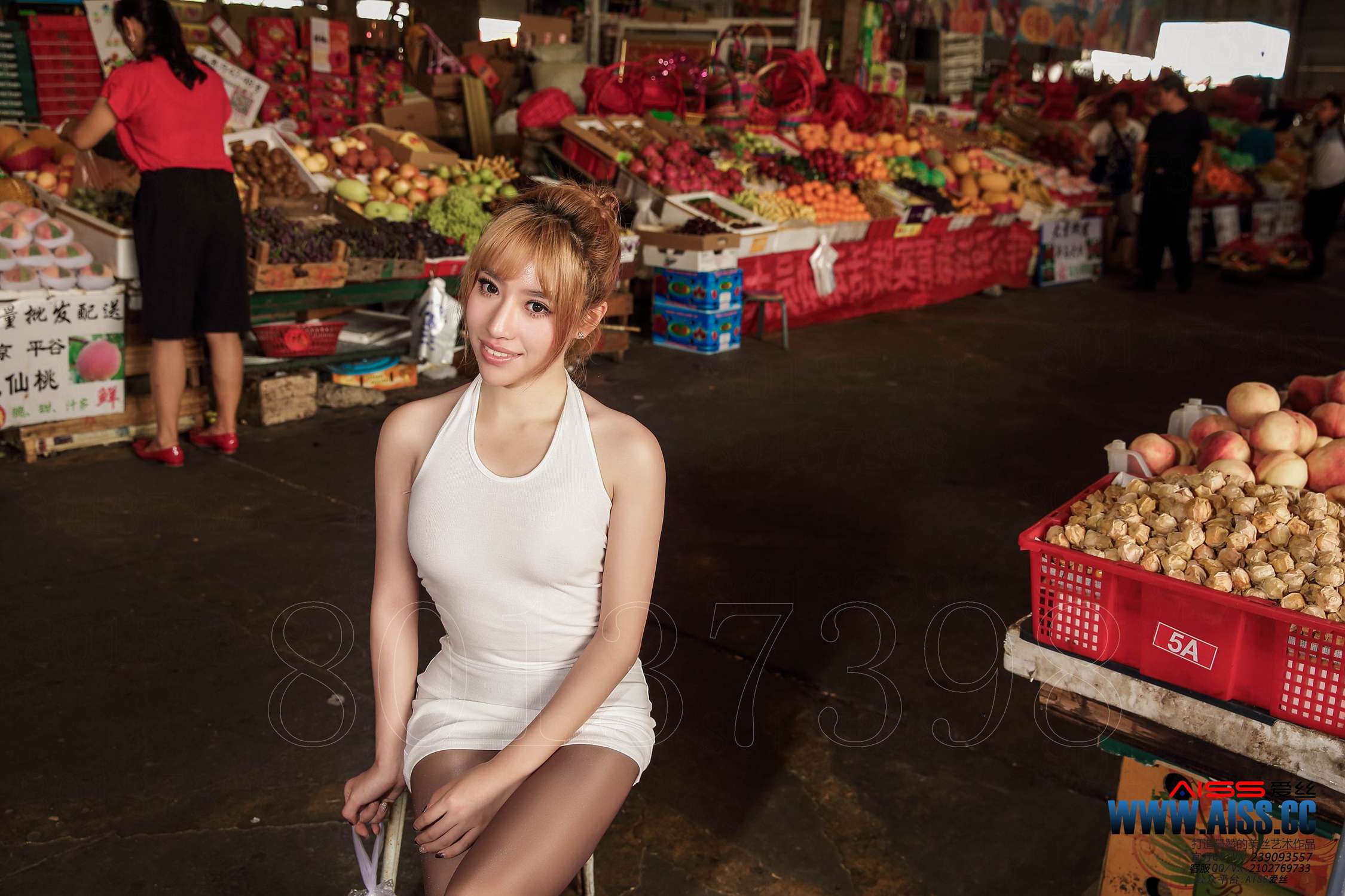 图片[42]-[AISS爱丝]写真 NO.086《闹市&美丝》[80P] – 速更版-美库