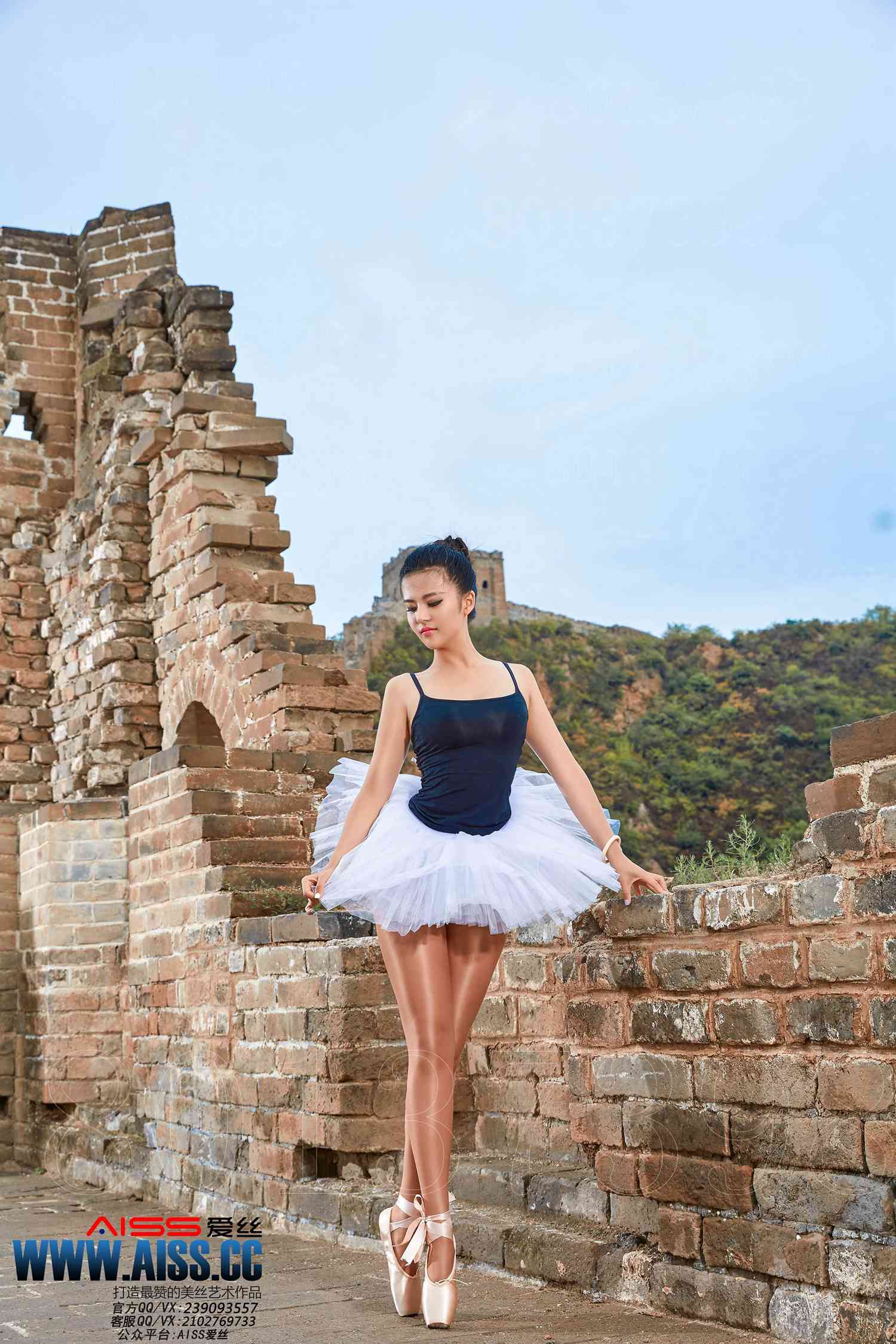 图片[64]-[AISS爱丝]写真 NO.087《长城之巅，丝袜之舞》[72P] – 速更版-美库