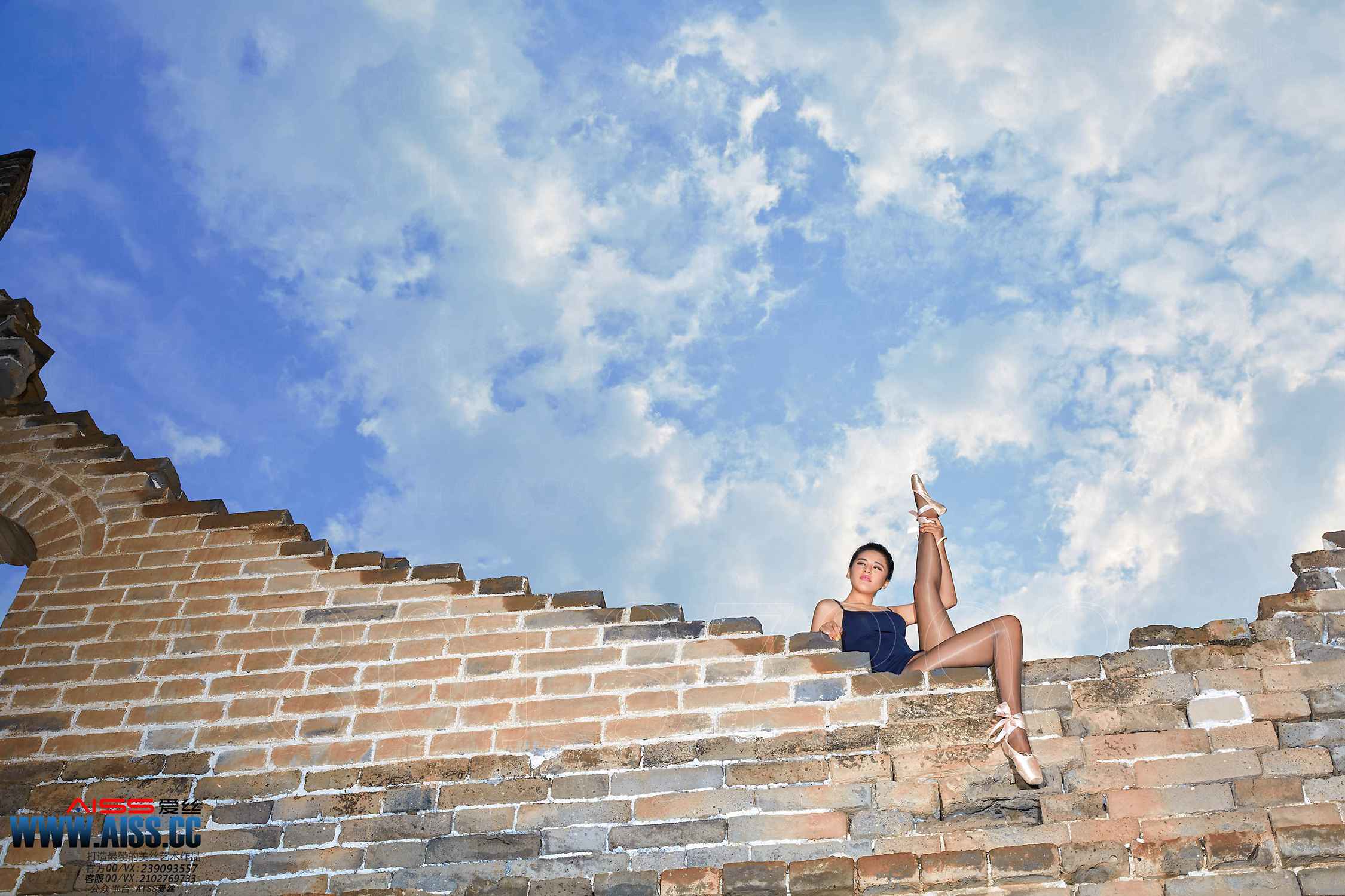 图片[73]-[AISS爱丝]写真 NO.087《长城之巅，丝袜之舞》[72P] – 速更版-美库
