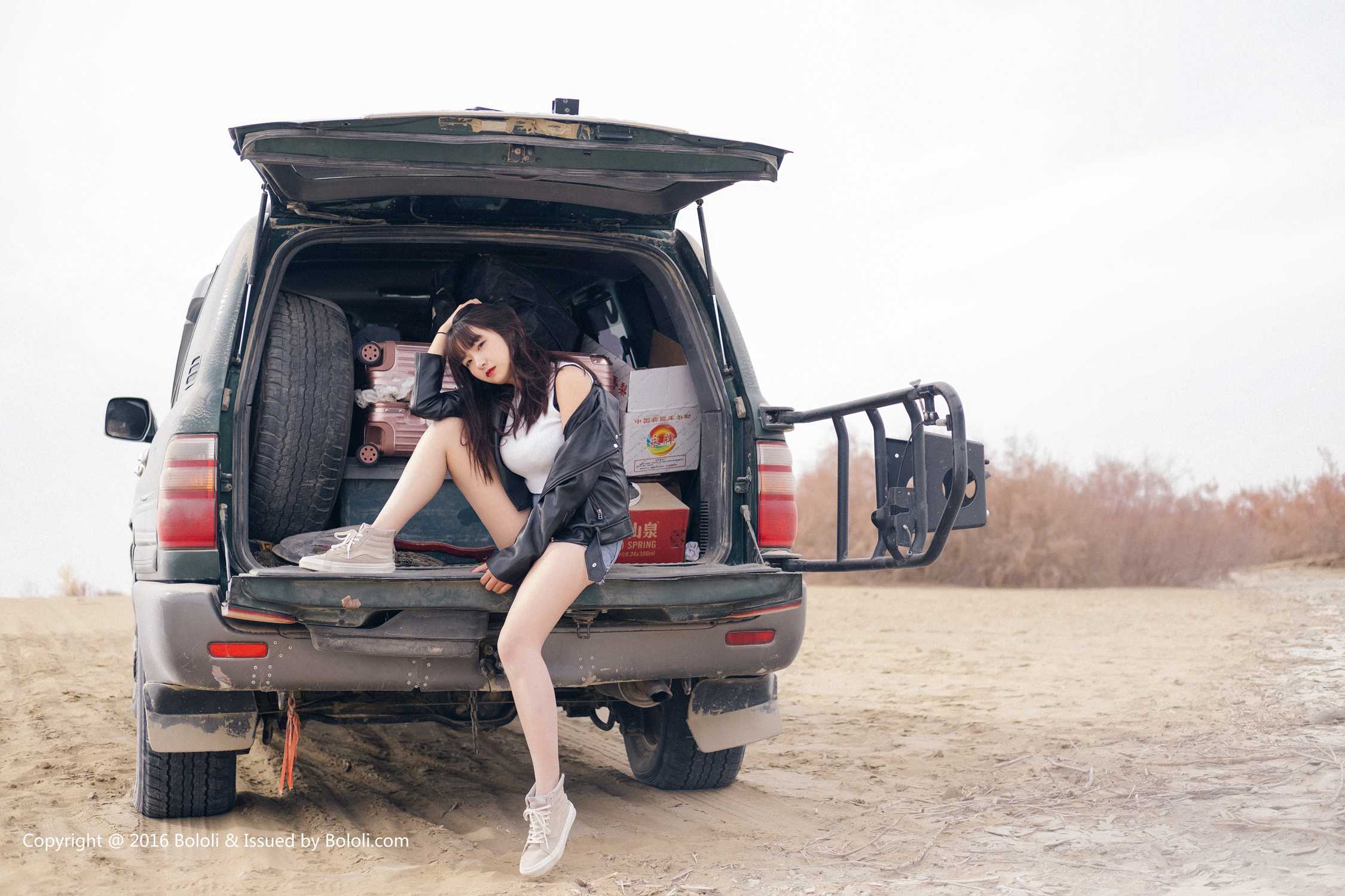 图片[21]-[Kimoe激萌文化]2016.12.23 KIM010 周闻 球球沙漠机车女[51+1P] – 速更版-美库