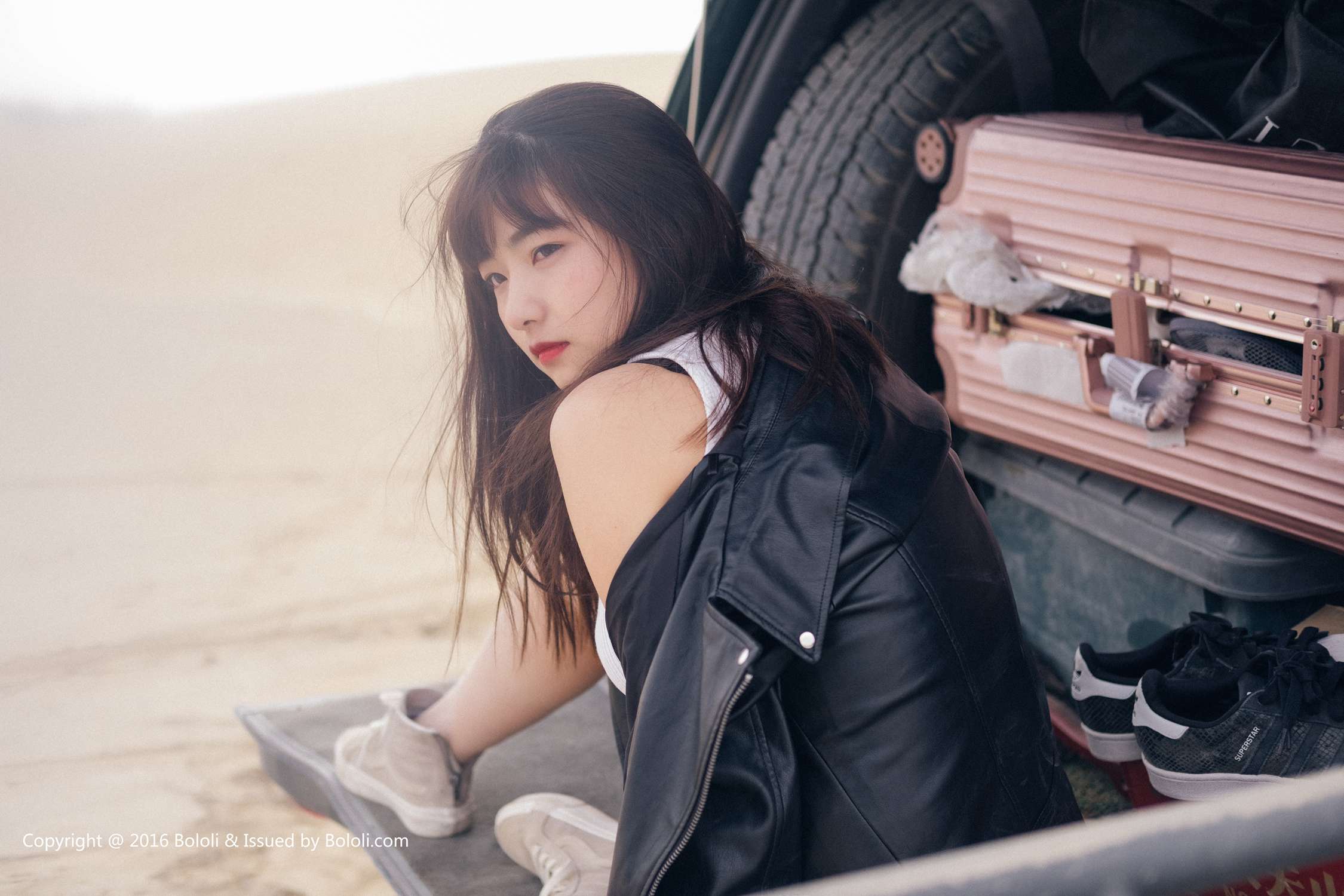 图片[48]-[Kimoe激萌文化]2016.12.23 KIM010 周闻 球球沙漠机车女[51+1P] – 速更版-美库