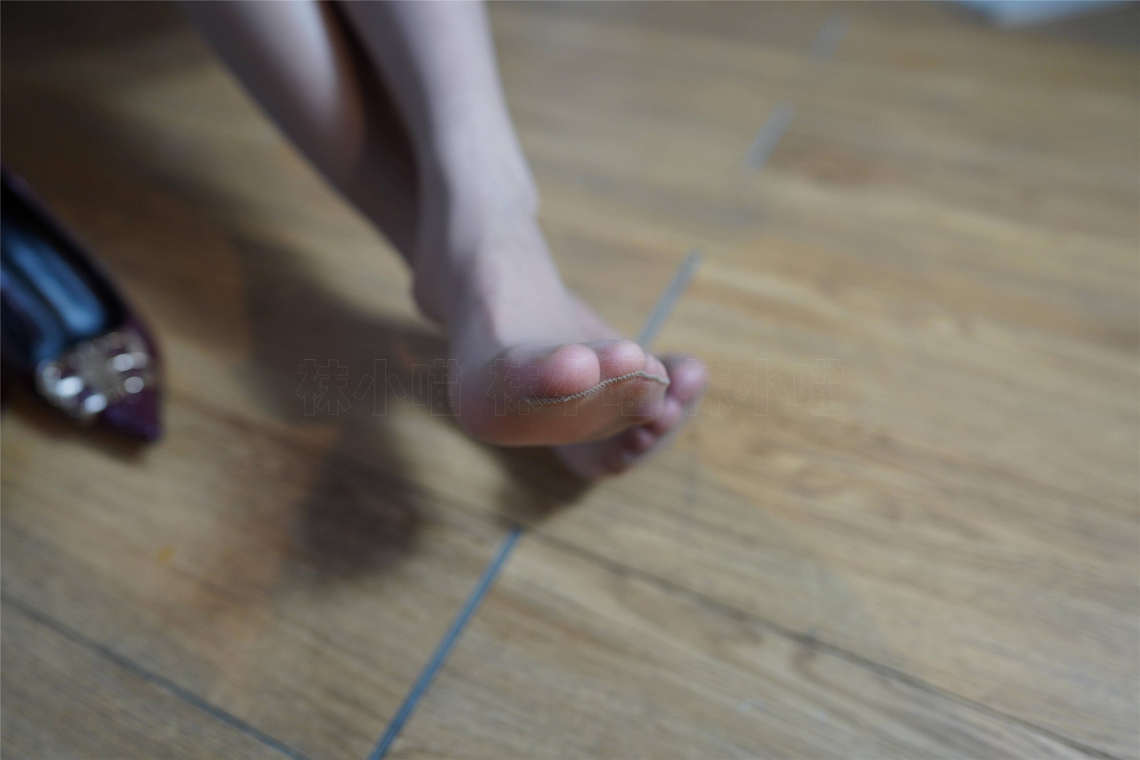 图片[93]-壹吻映画 YW003《静静·酒红皮裙》 [96P] – 速更版-美库