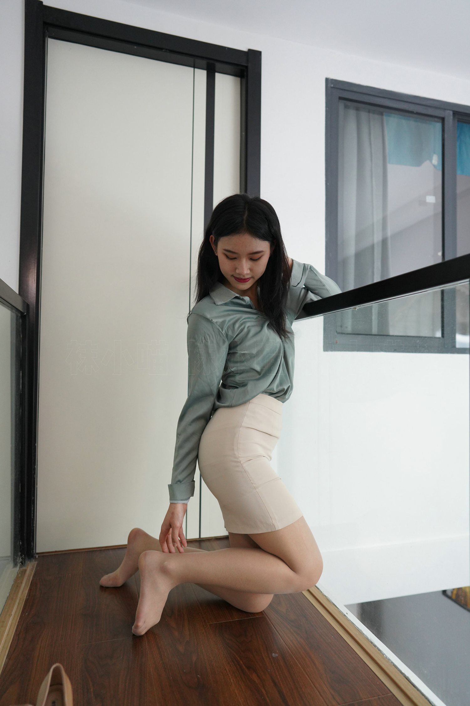 图片[17]-壹吻映画 YW007 小雪 – 职业装 [99P] – 速更版-美库