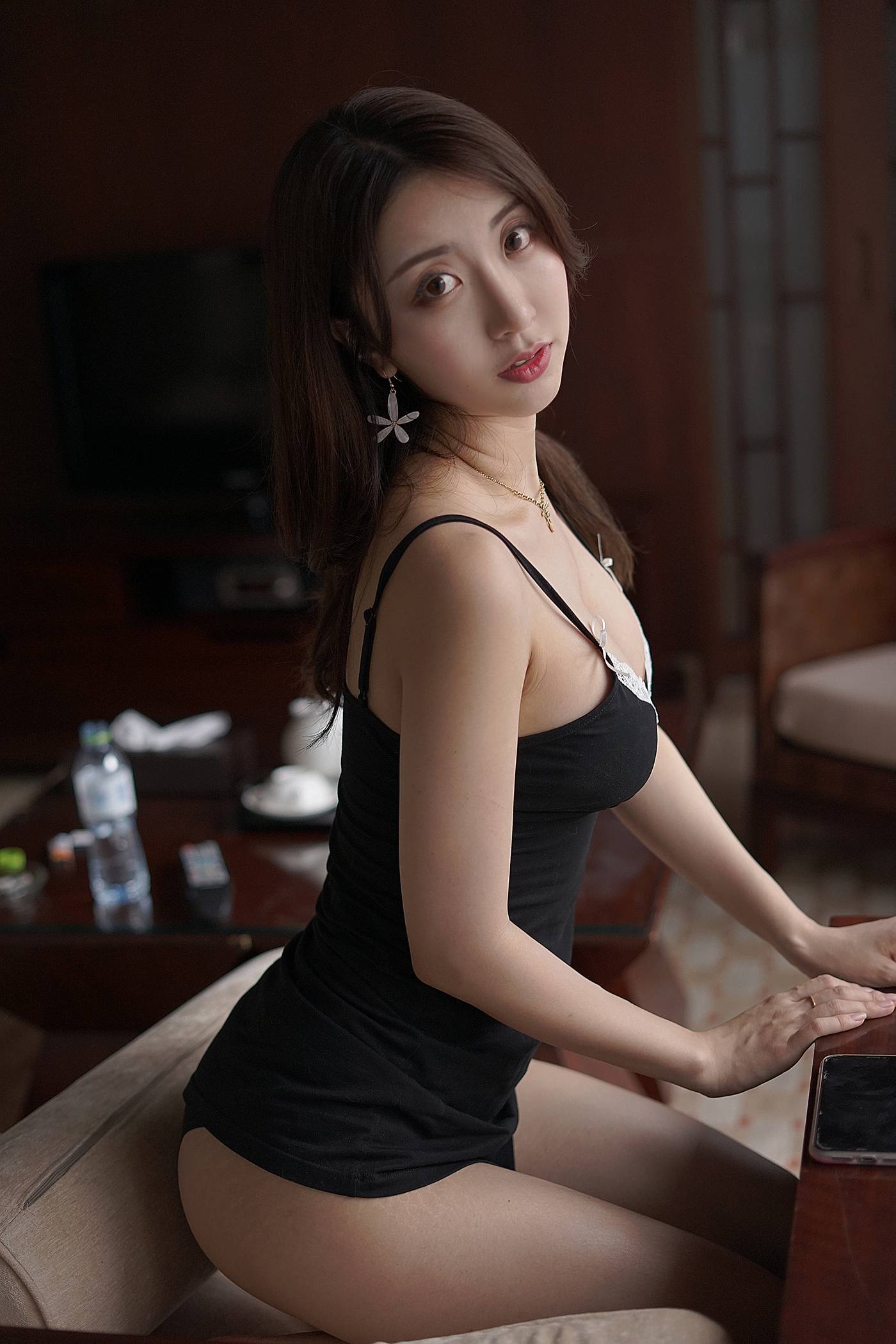 图片[19]-黑川 黑色连衣裙 – 速更版-美库