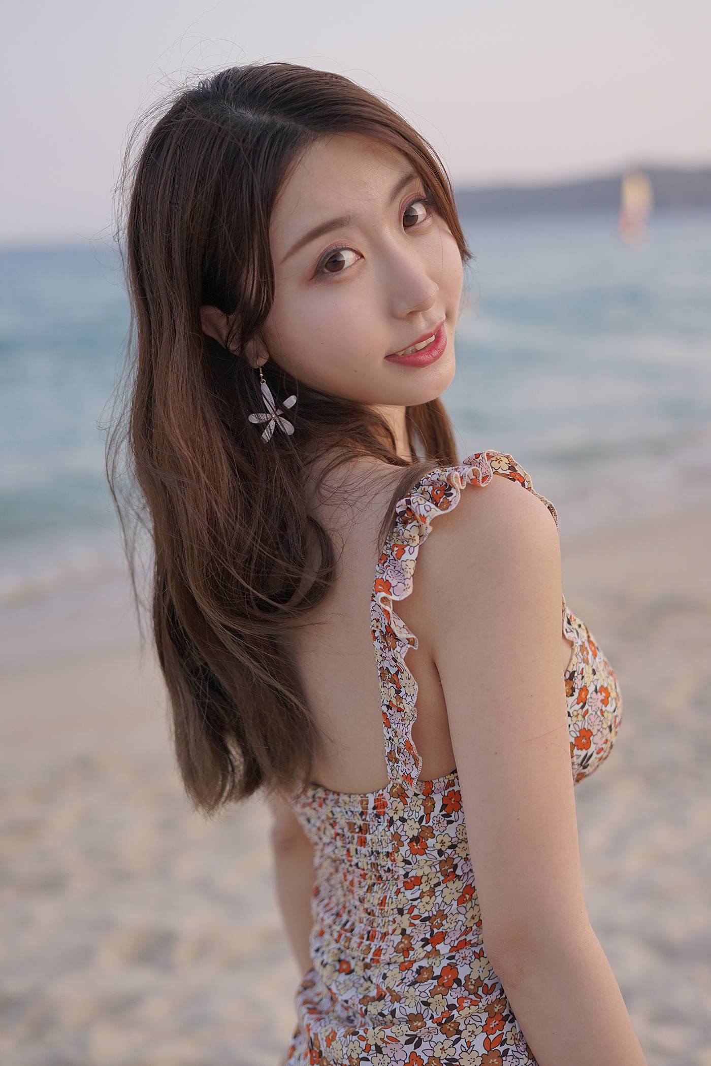 图片[12]-黑川 碎花连衣裙 – 速更版-美库