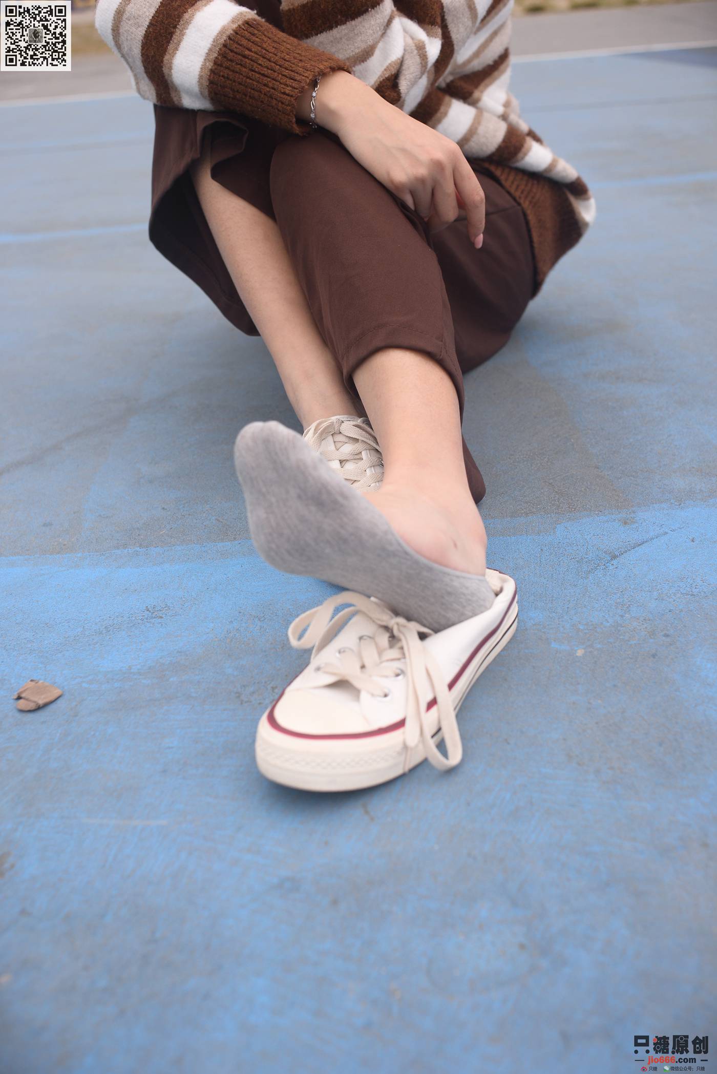 图片[22]-[只糖棉袜]NO.215 彤彤 初见你时难掩的悸动[182P] – 速更版-美库