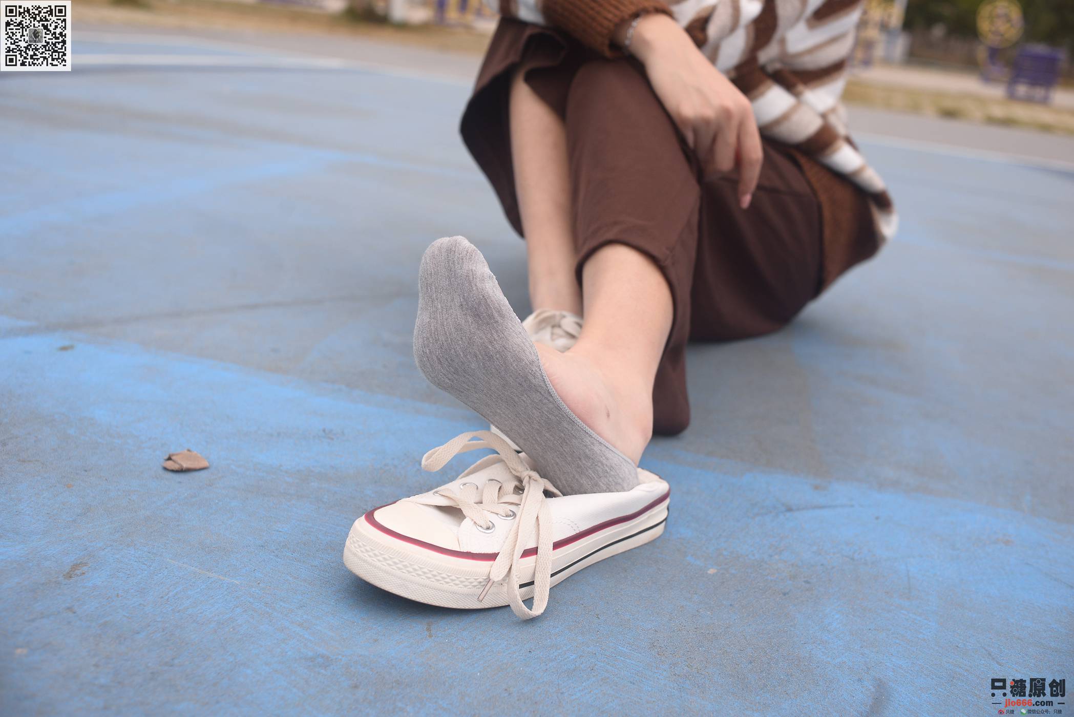 图片[33]-[只糖棉袜]NO.215 彤彤 初见你时难掩的悸动[182P] – 速更版-美库