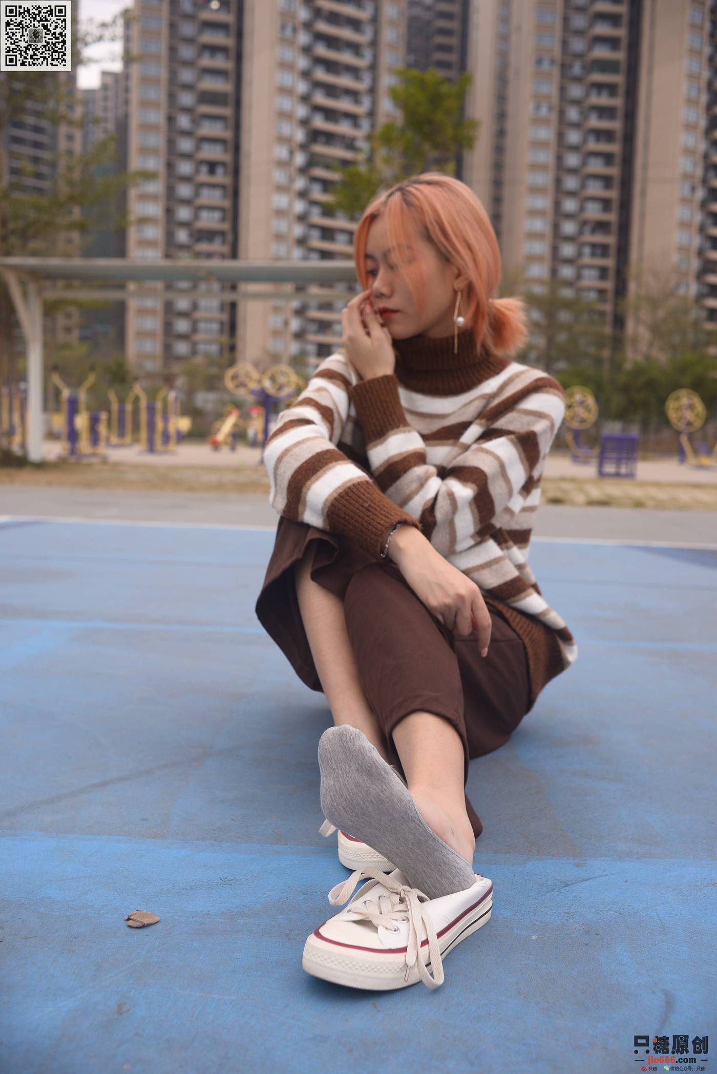 图片[44]-[只糖棉袜]NO.215 彤彤 初见你时难掩的悸动[182P] – 速更版-美库