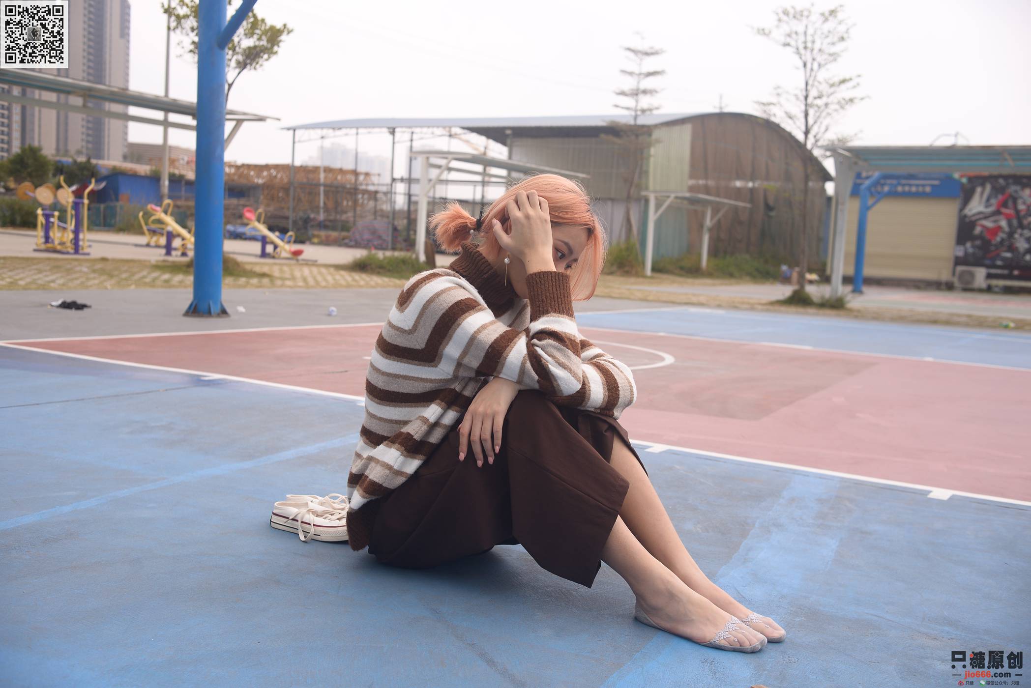 图片[51]-[只糖棉袜]NO.215 彤彤 初见你时难掩的悸动[182P] – 速更版-美库