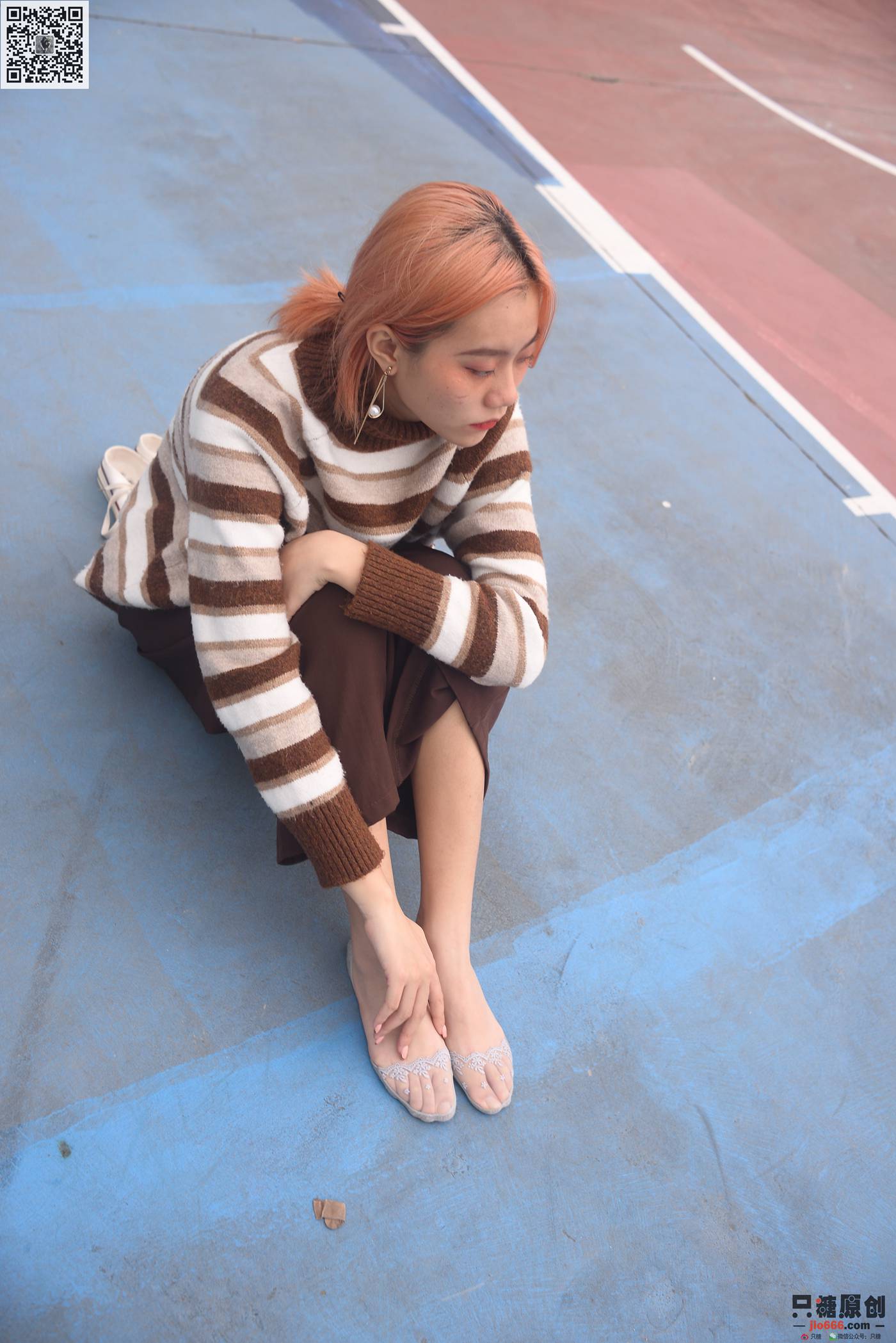 图片[52]-[只糖棉袜]NO.215 彤彤 初见你时难掩的悸动[182P] – 速更版-美库