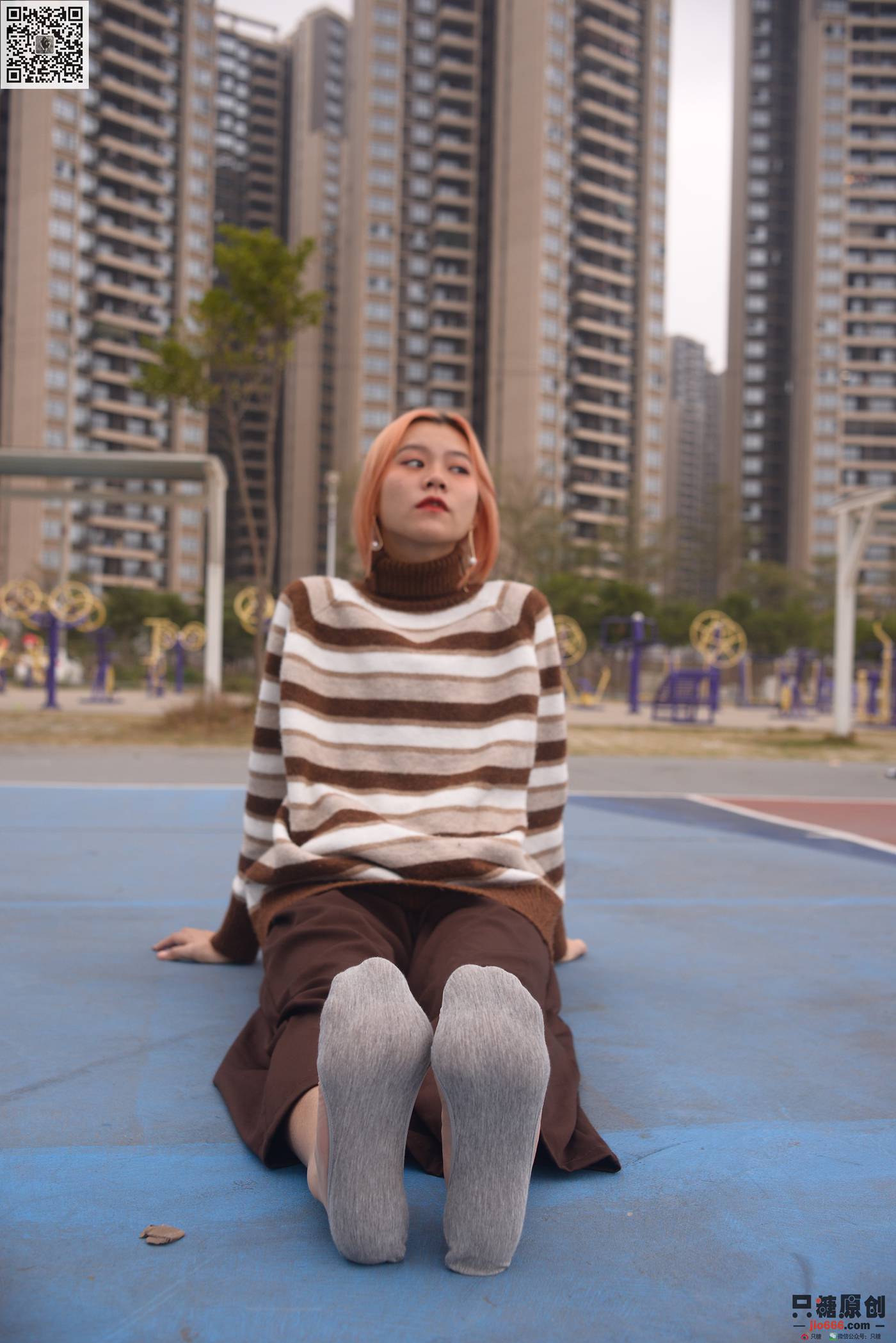 图片[70]-[只糖棉袜]NO.215 彤彤 初见你时难掩的悸动[182P] – 速更版-美库