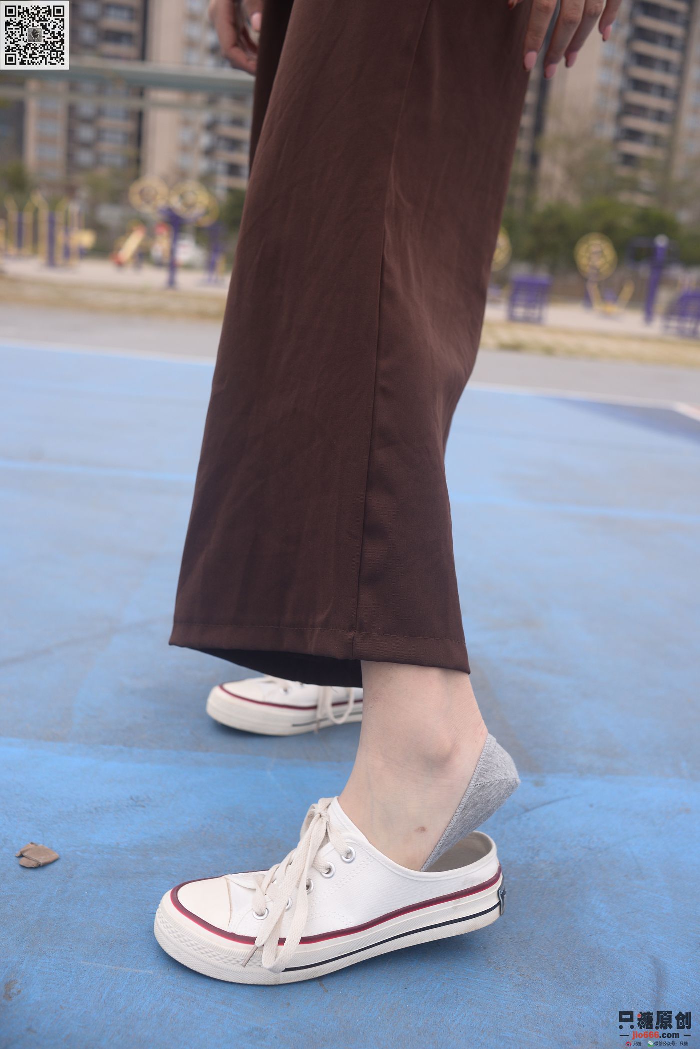 图片[94]-[只糖棉袜]NO.215 彤彤 初见你时难掩的悸动[182P] – 速更版-美库