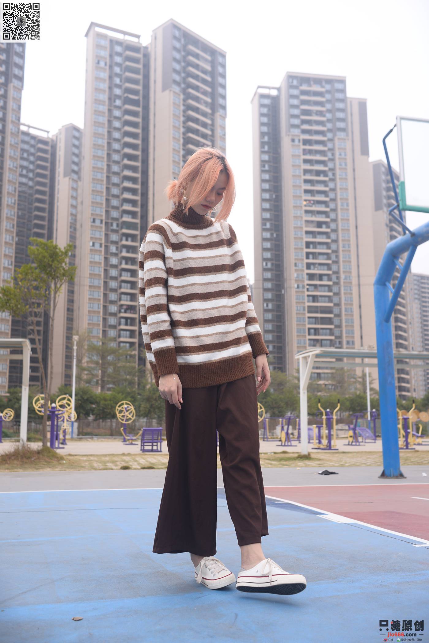 图片[95]-[只糖棉袜]NO.215 彤彤 初见你时难掩的悸动[182P] – 速更版-美库