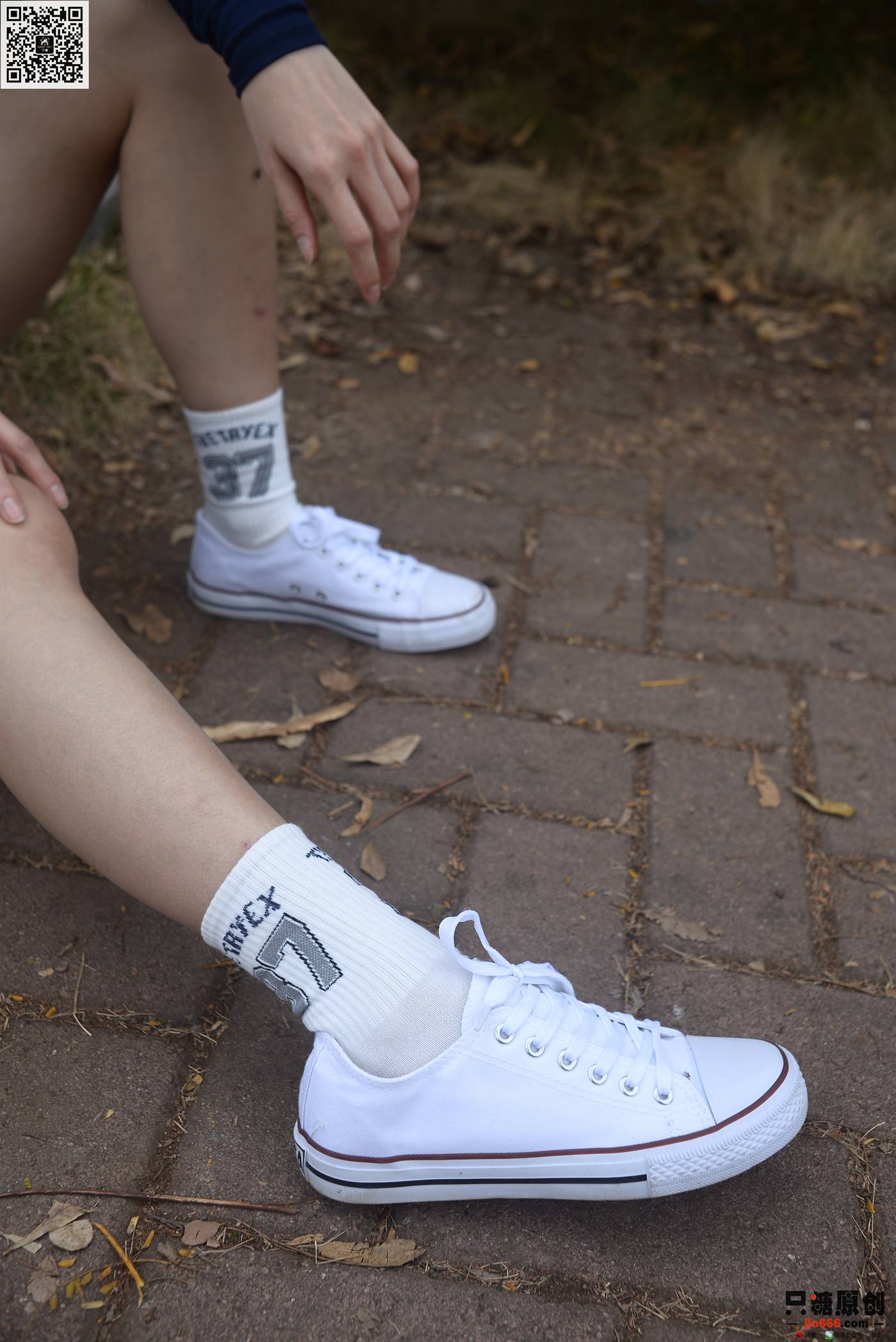 图片[64]-[只糖棉袜]NO.216 文文 人潮里不知所措[163P] – 速更版-美库